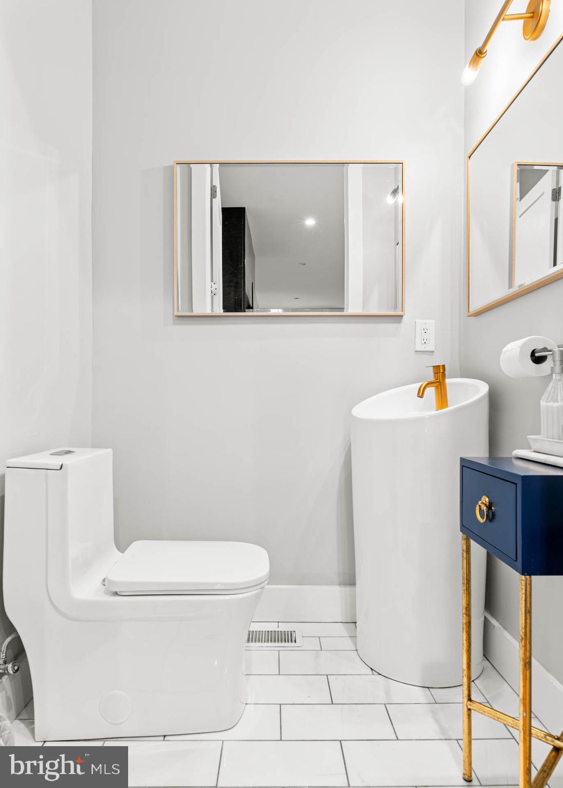 FAIRMOUNT - Residential