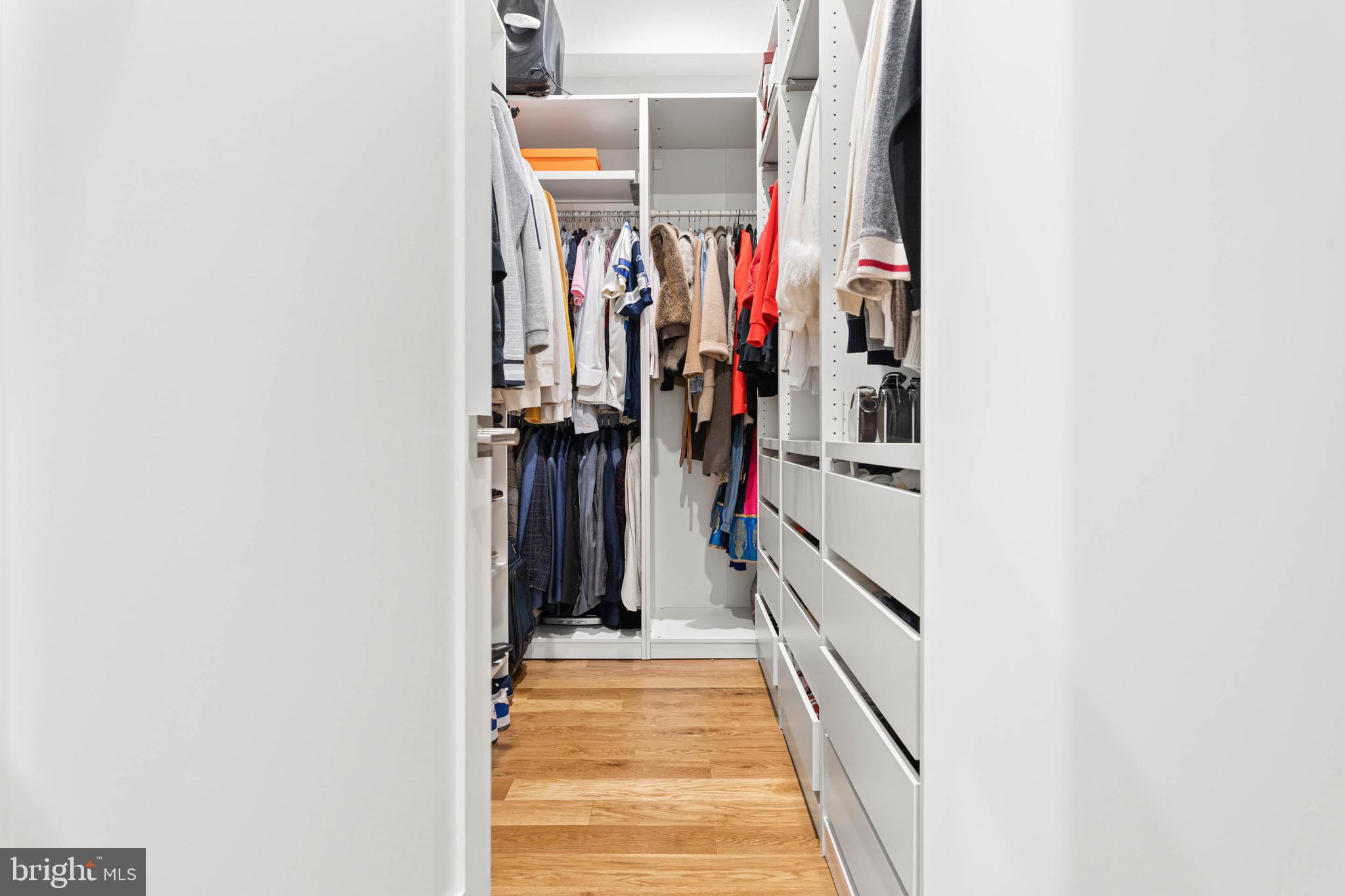 FAIRMOUNT - Residential