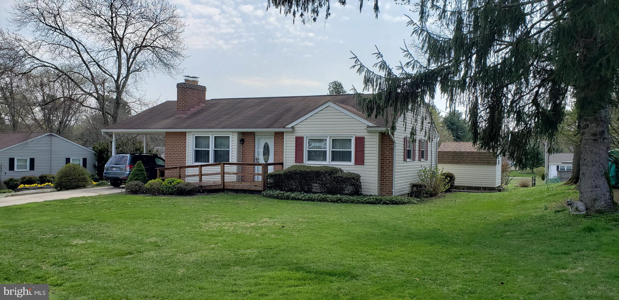 COLONIAL ACRES - Residential