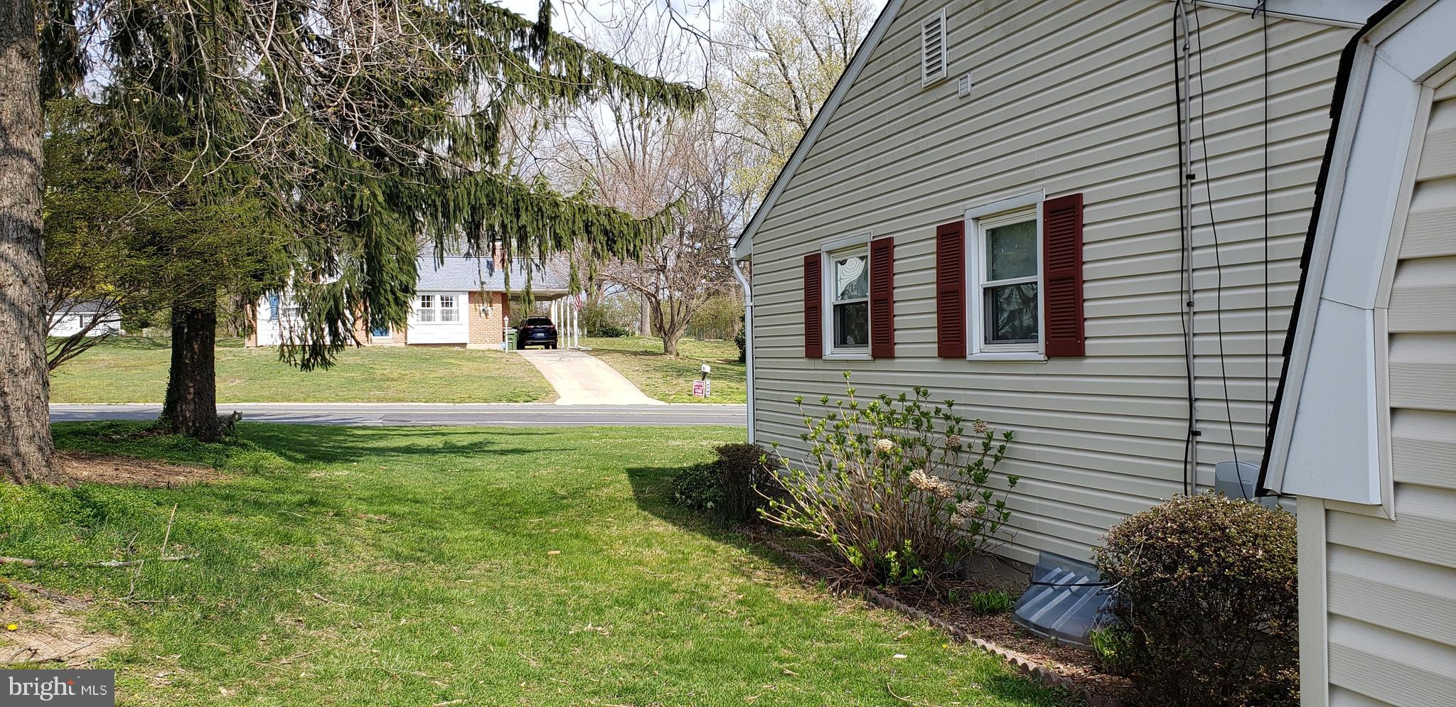 COLONIAL ACRES - Residential