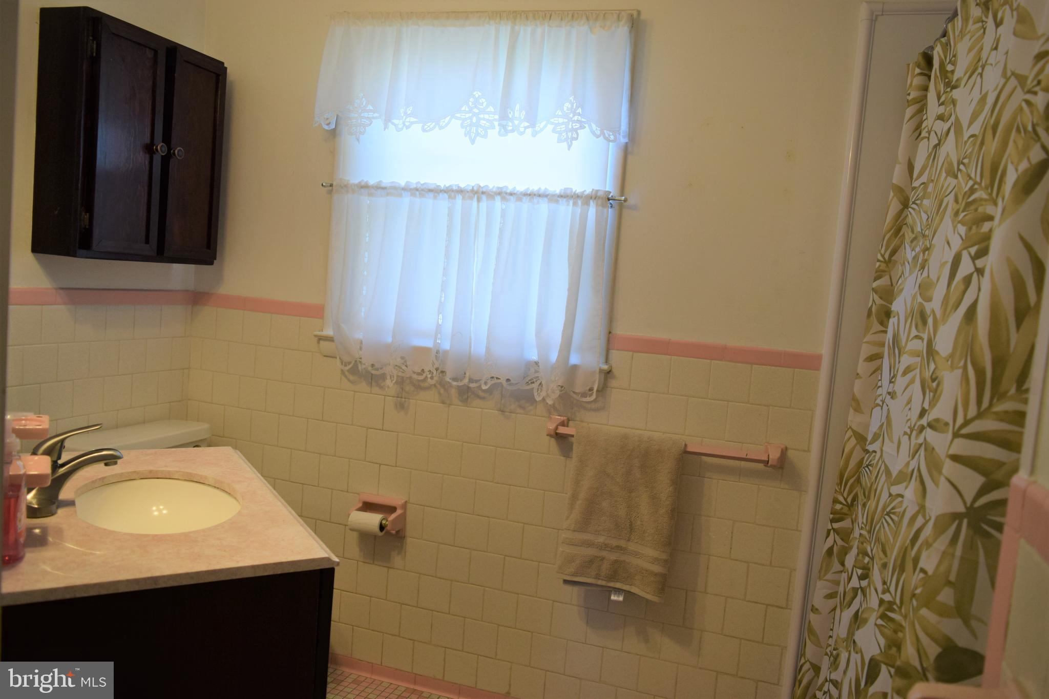 COLONIAL ACRES - Residential