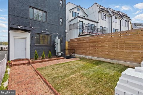 1260 HOLBROOK TERRACE NE WASHINGTON DC 20002