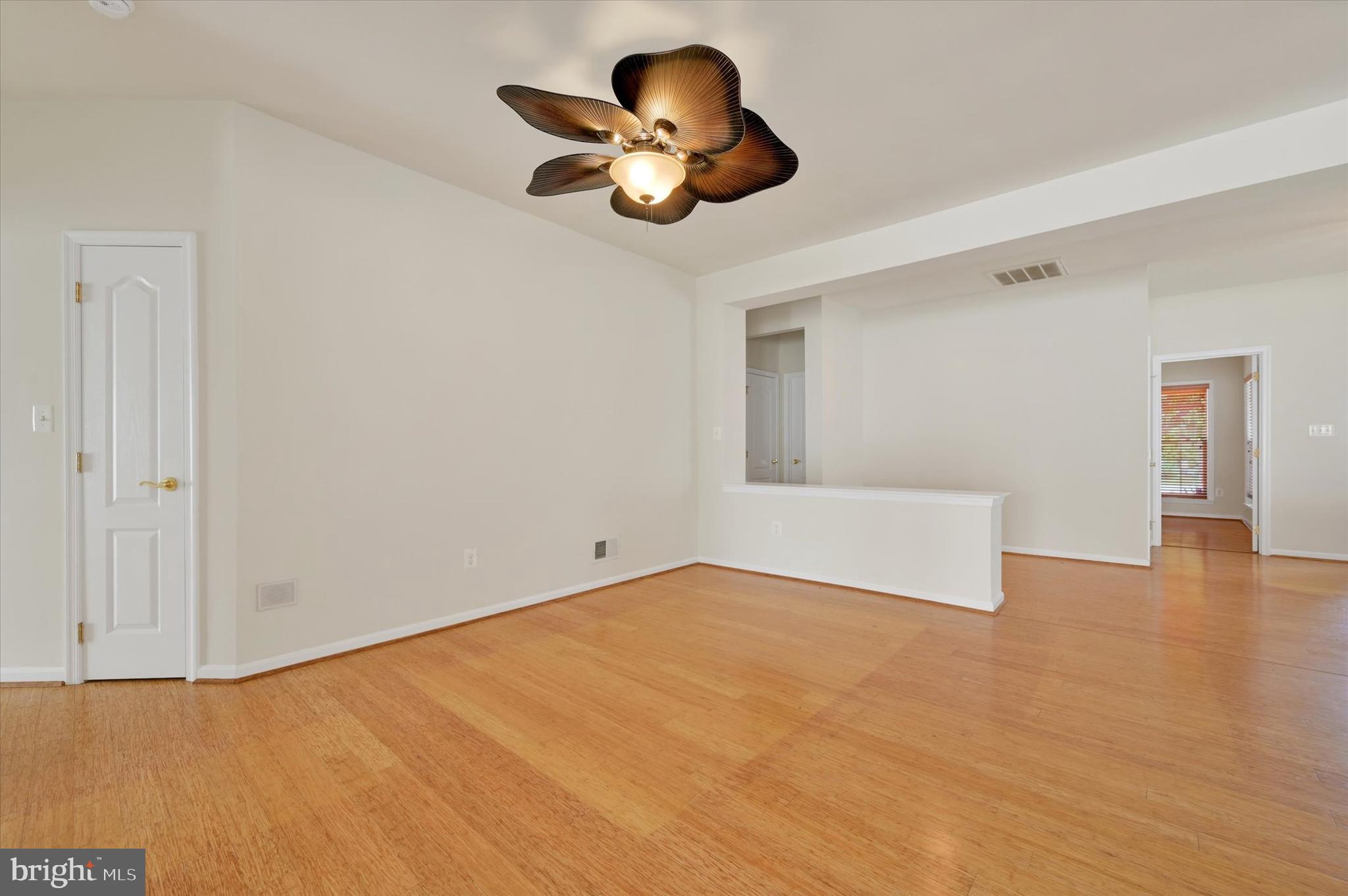 SYMPHONY VILLAGE AT CENTREVILLE - Residential