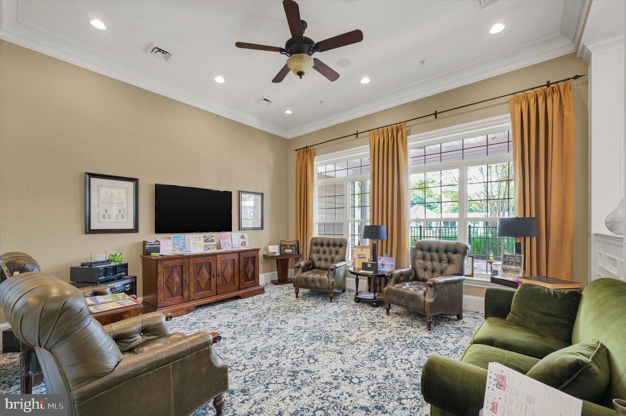 SYMPHONY VILLAGE AT CENTREVILLE - Residential