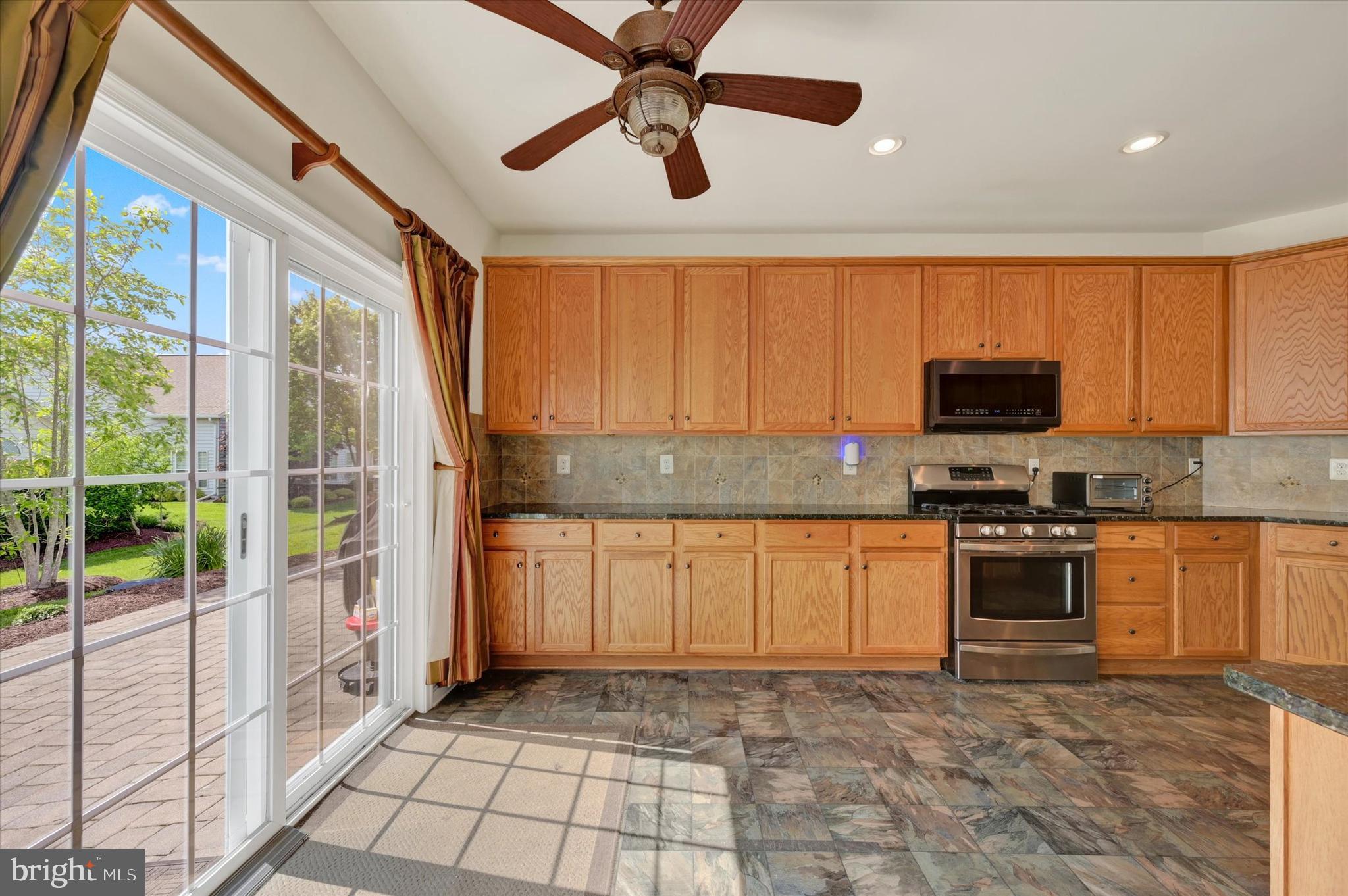 SYMPHONY VILLAGE AT CENTREVILLE - Residential