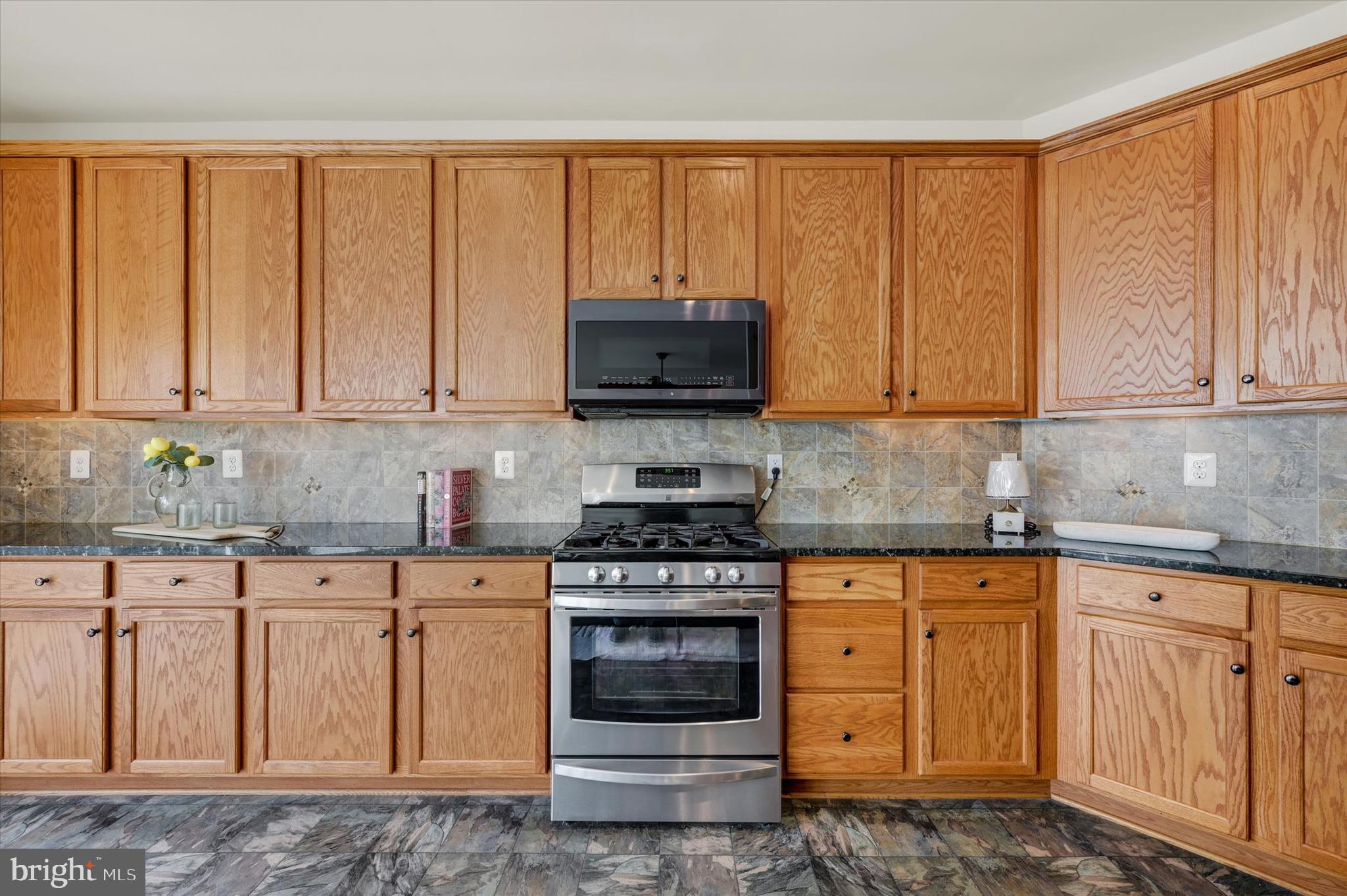 SYMPHONY VILLAGE AT CENTREVILLE - Residential