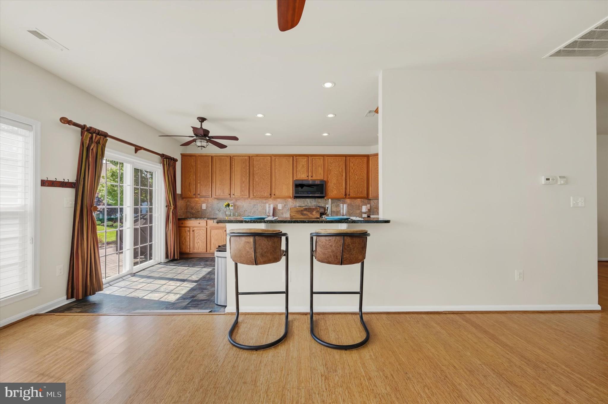 SYMPHONY VILLAGE AT CENTREVILLE - Residential