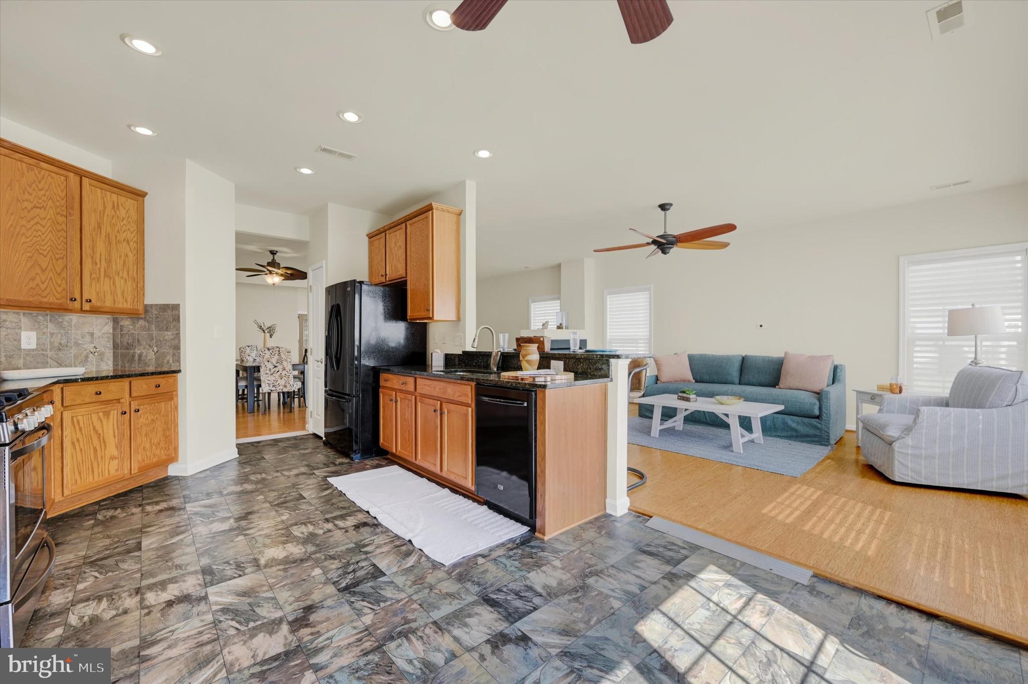 SYMPHONY VILLAGE AT CENTREVILLE - Residential