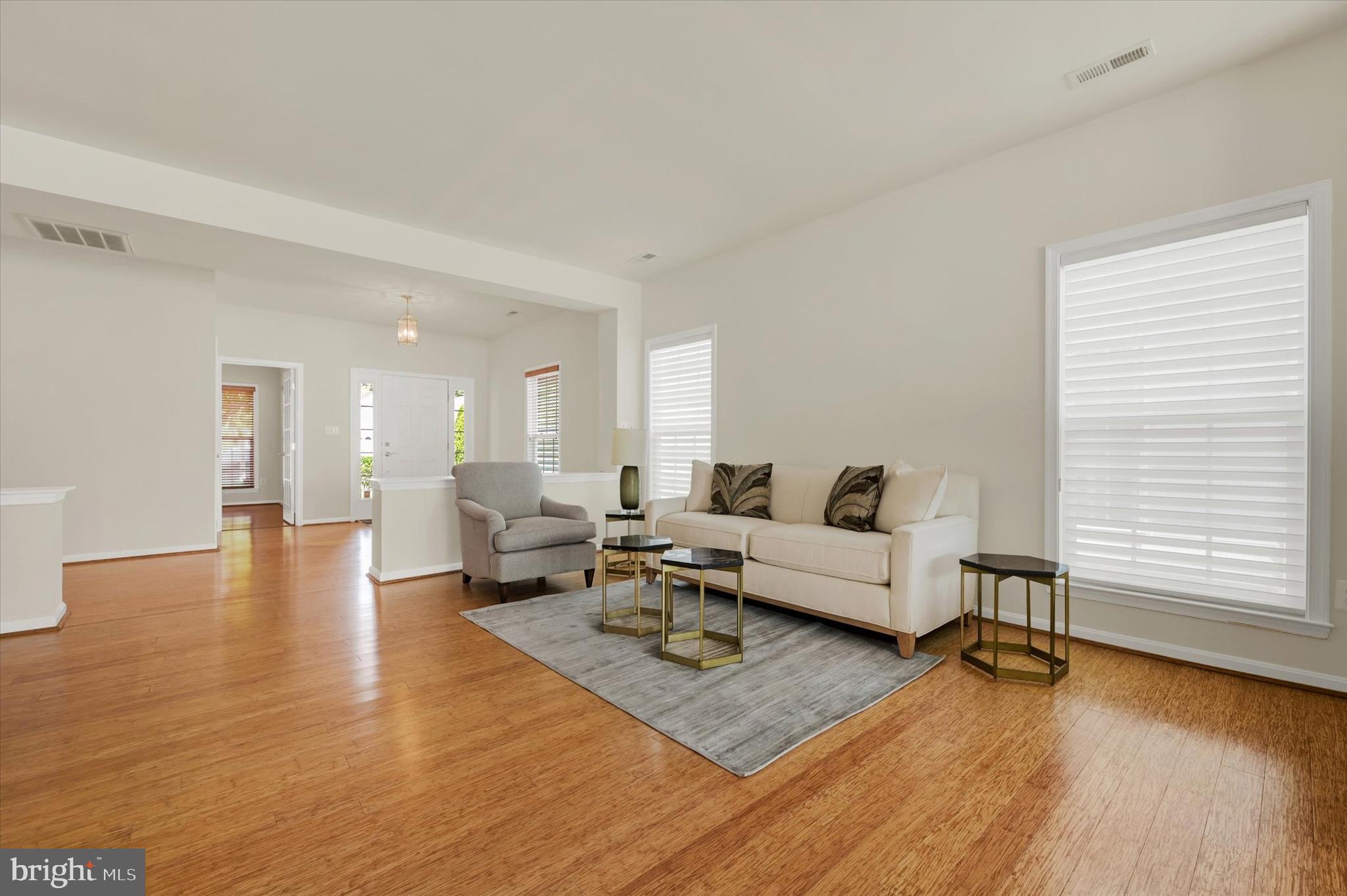 SYMPHONY VILLAGE AT CENTREVILLE - Residential