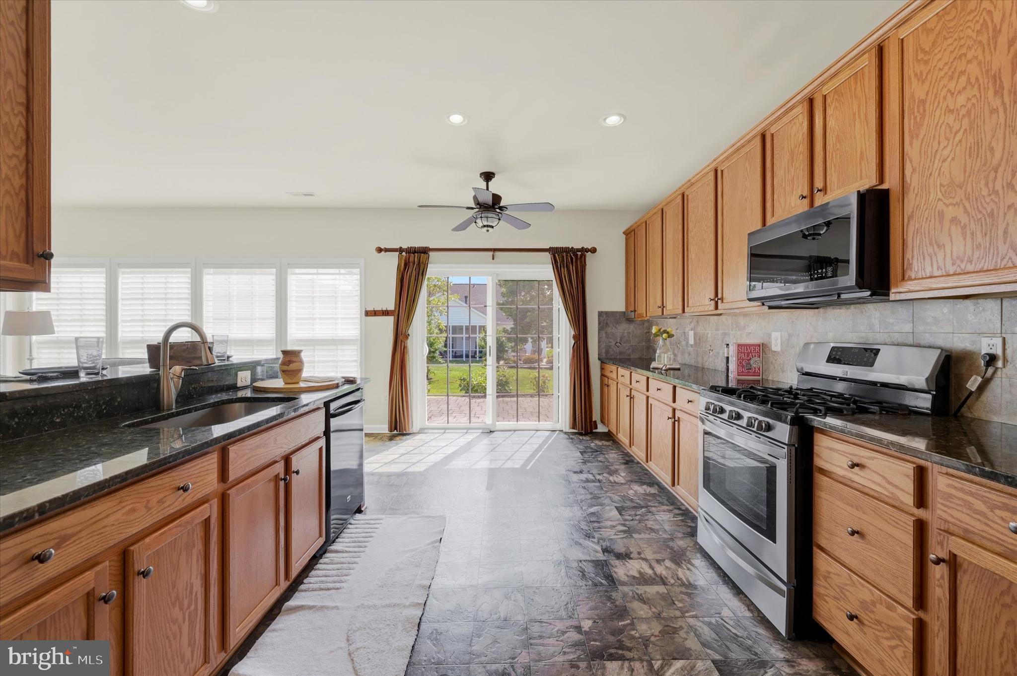 SYMPHONY VILLAGE AT CENTREVILLE - Residential