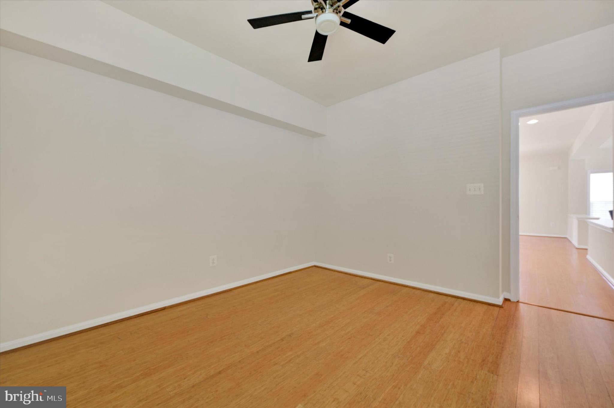 SYMPHONY VILLAGE AT CENTREVILLE - Residential