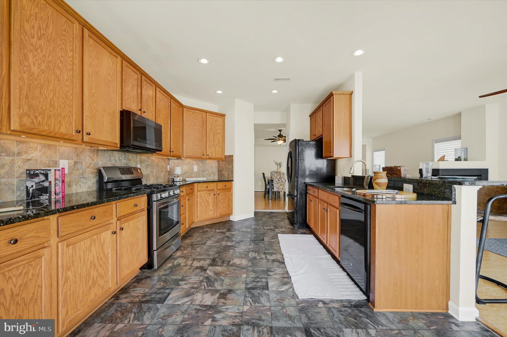 SYMPHONY VILLAGE AT CENTREVILLE - Residential