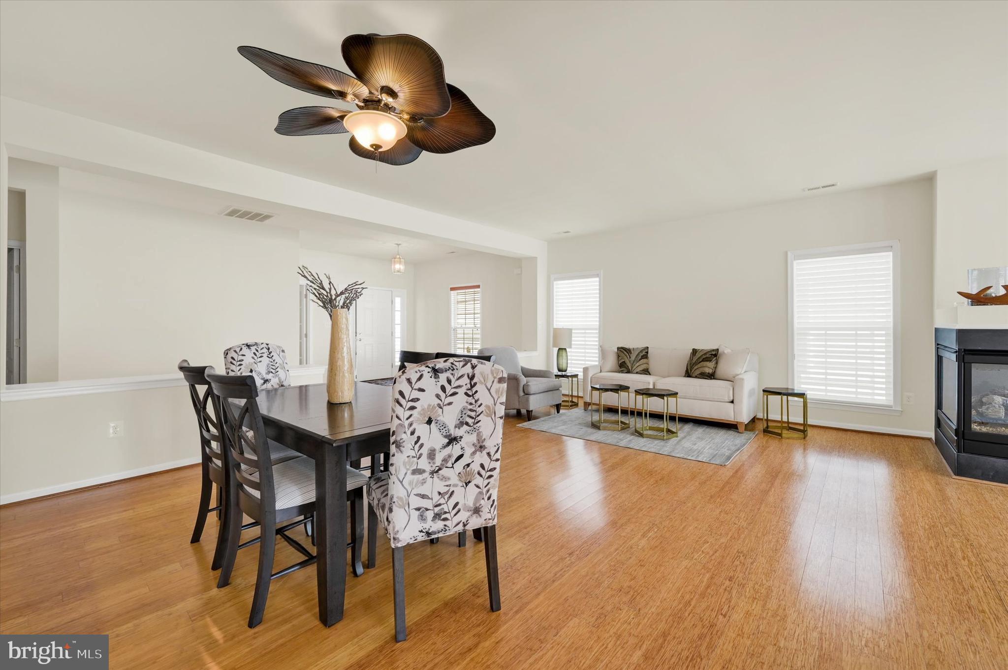 SYMPHONY VILLAGE AT CENTREVILLE - Residential