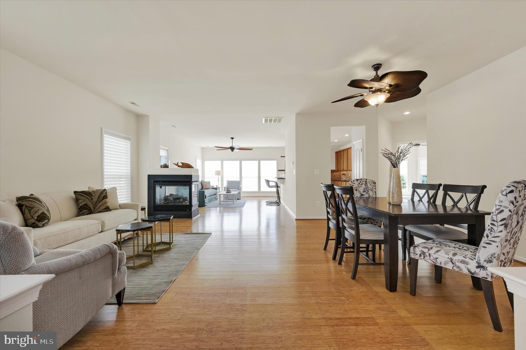 SYMPHONY VILLAGE AT CENTREVILLE - Residential