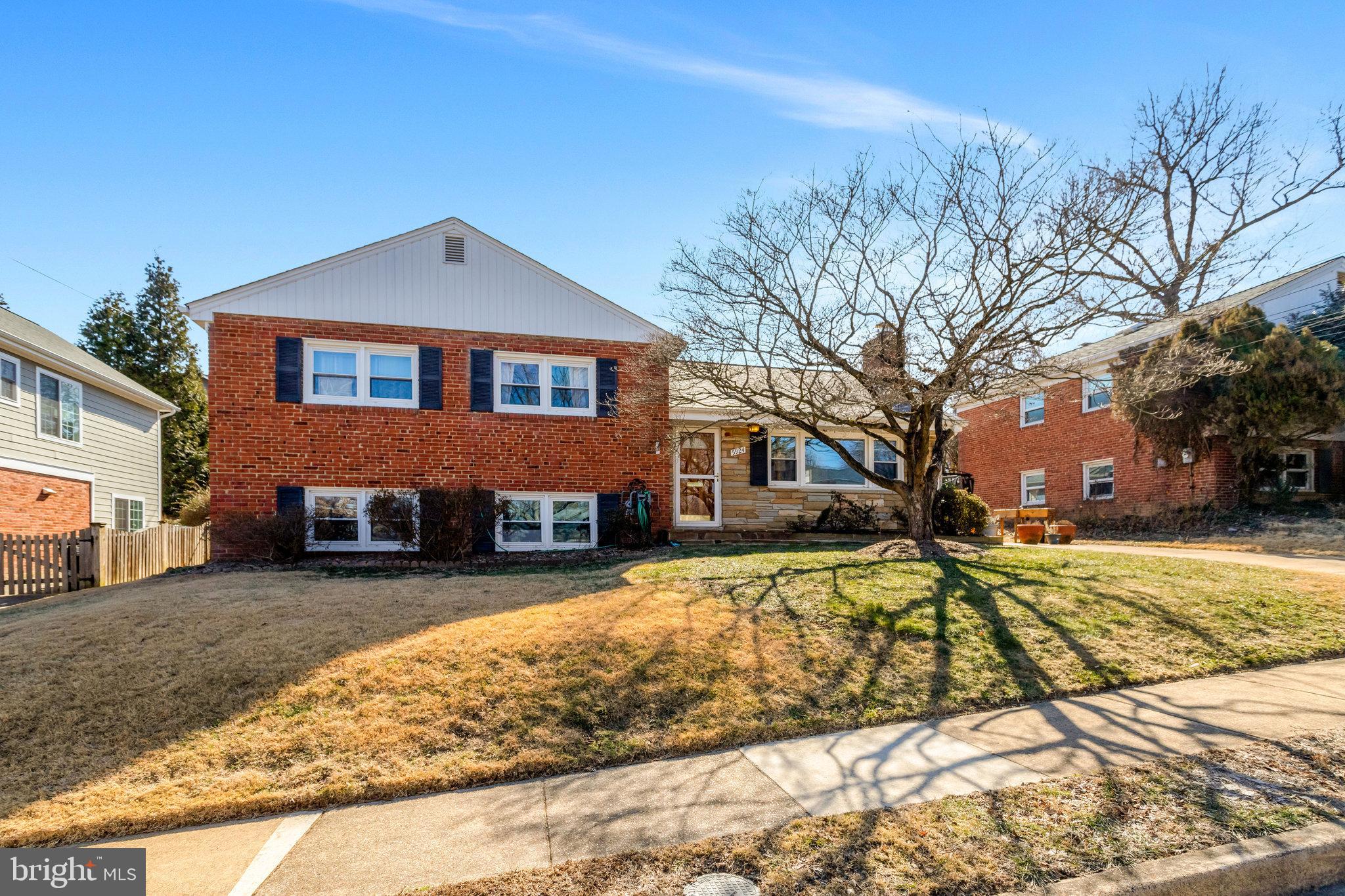 BOULEVARD MANOR - Residential Lease