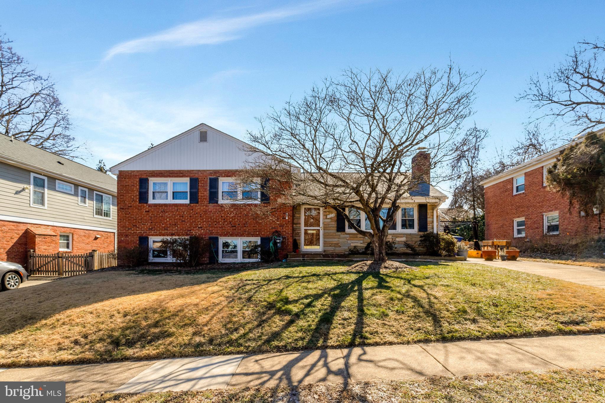 BOULEVARD MANOR - Residential Lease