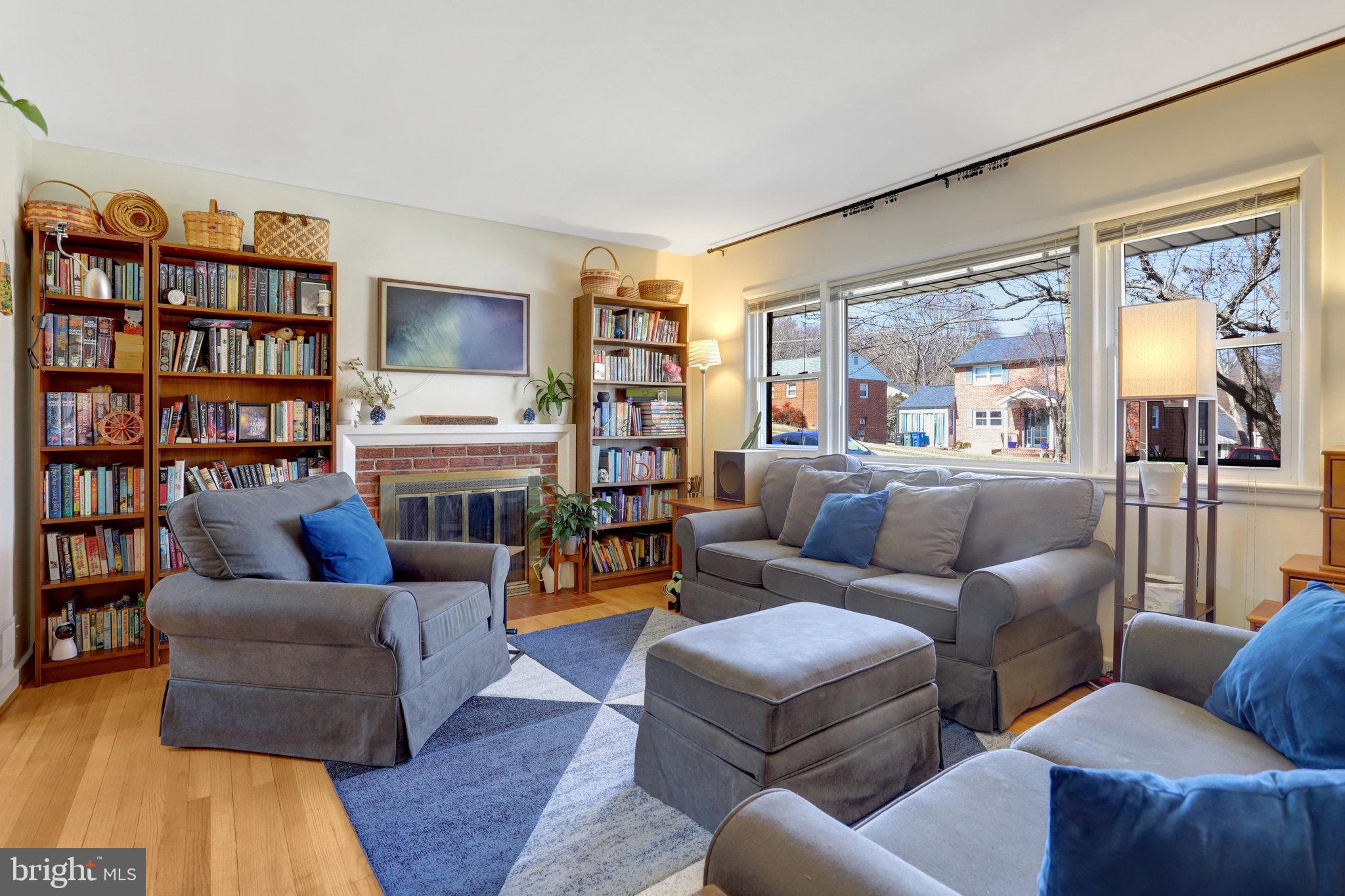 BOULEVARD MANOR - Residential Lease