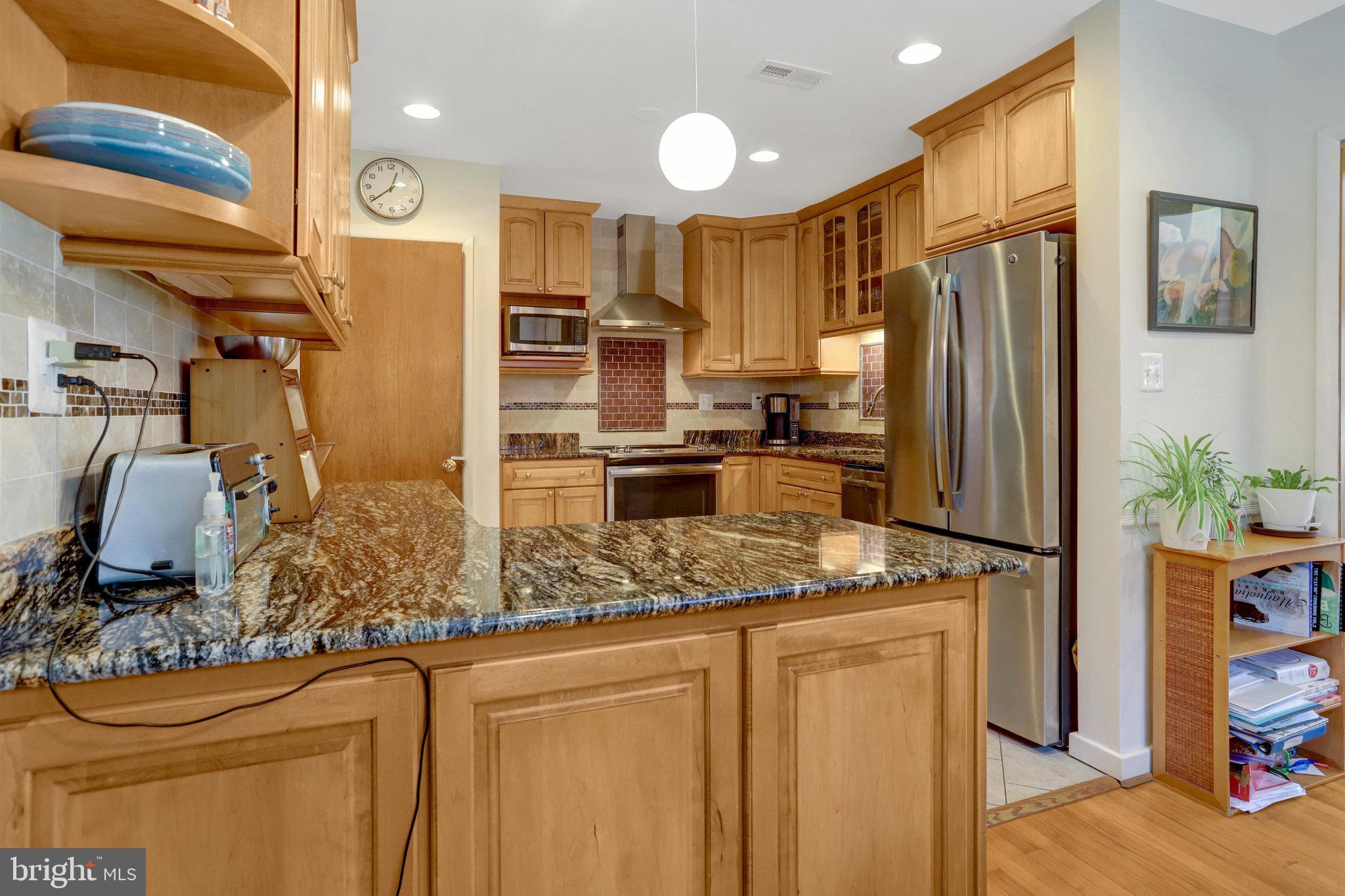 BOULEVARD MANOR - Residential Lease