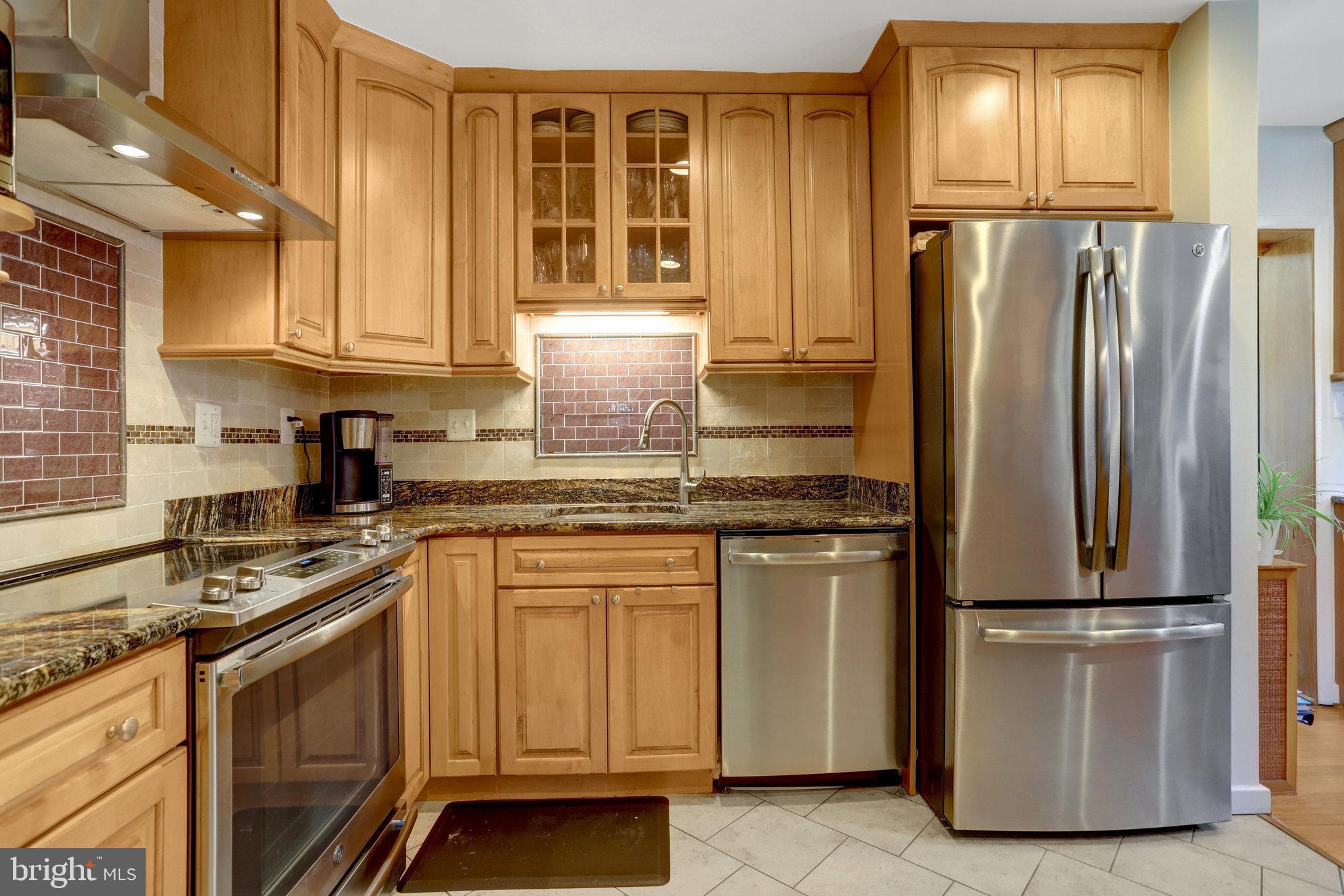 BOULEVARD MANOR - Residential Lease