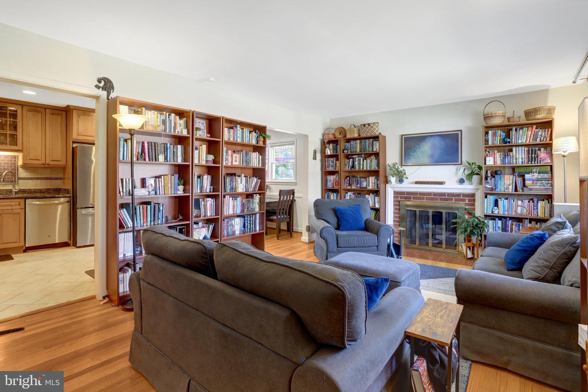 BOULEVARD MANOR - Residential Lease