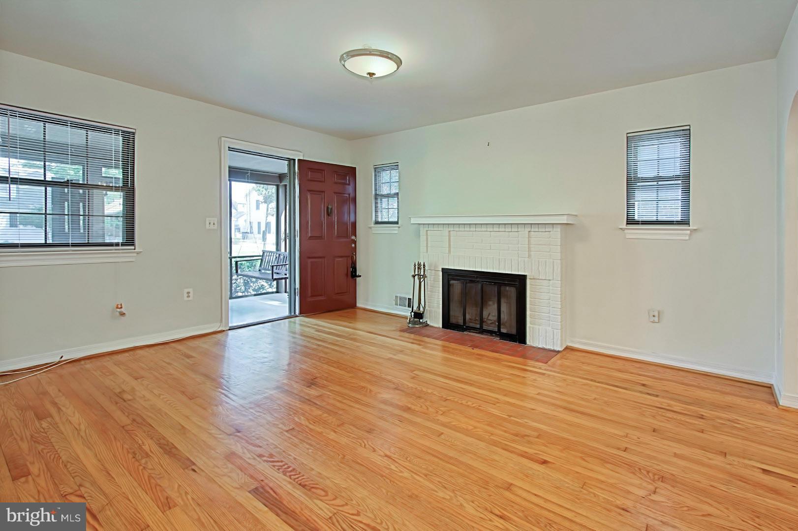 ADDISON HEIGHTS - Residential Lease