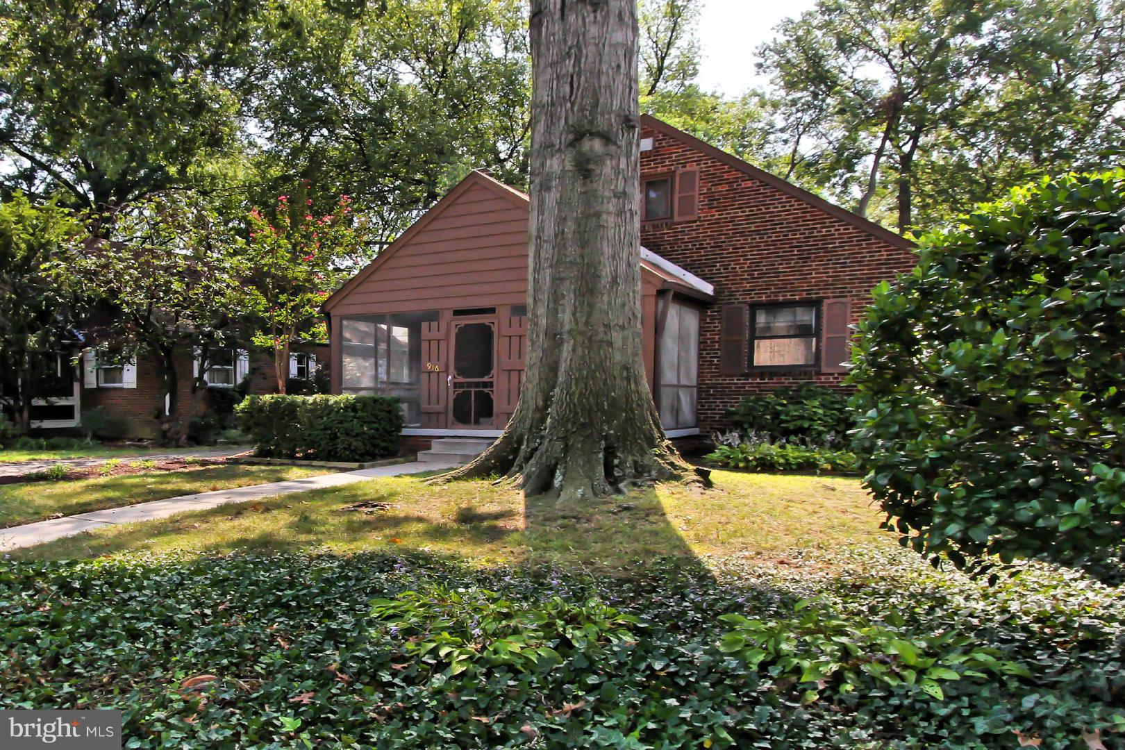 ADDISON HEIGHTS - Residential Lease