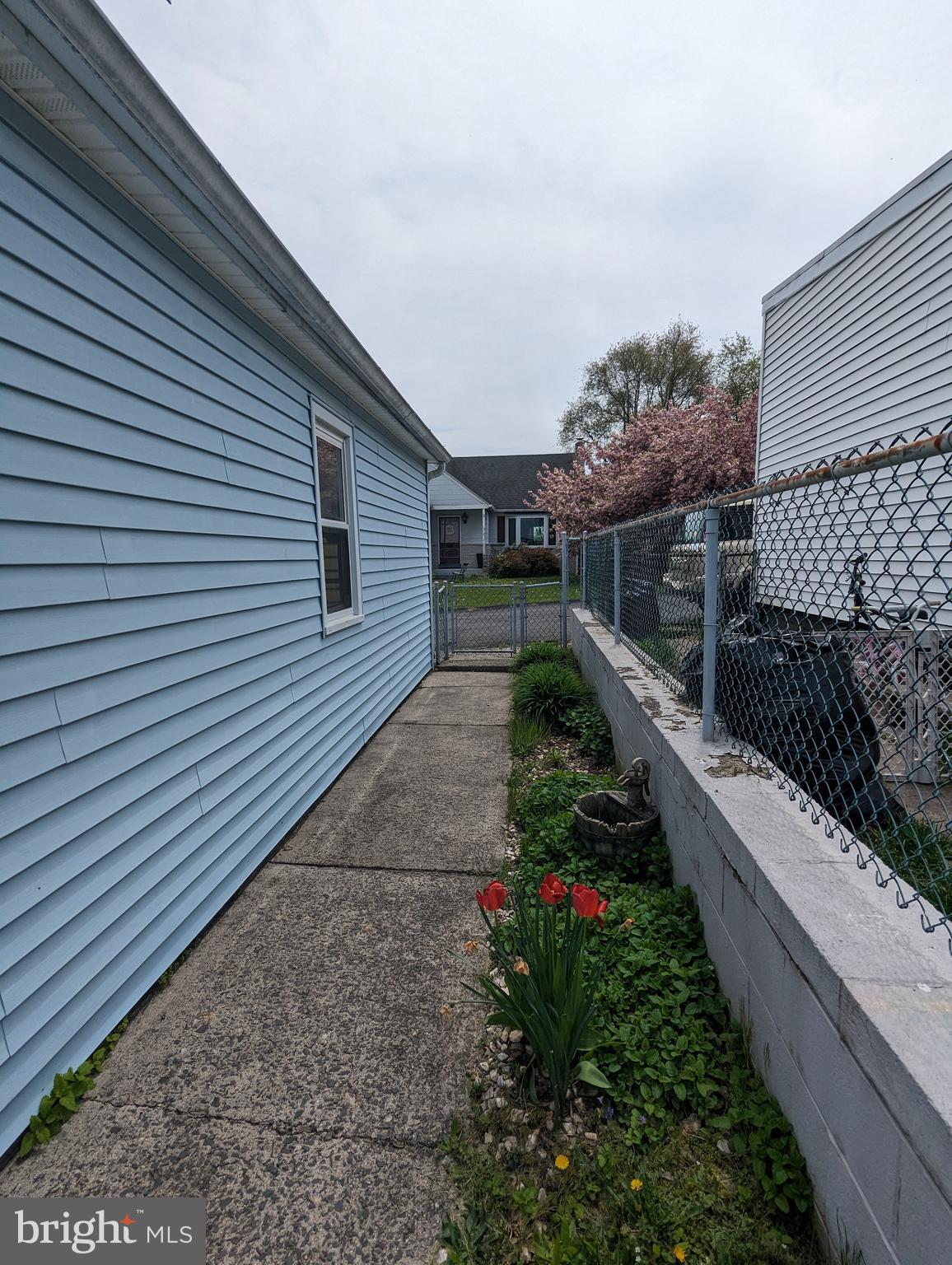 NEW MINERSVILLE - Residential