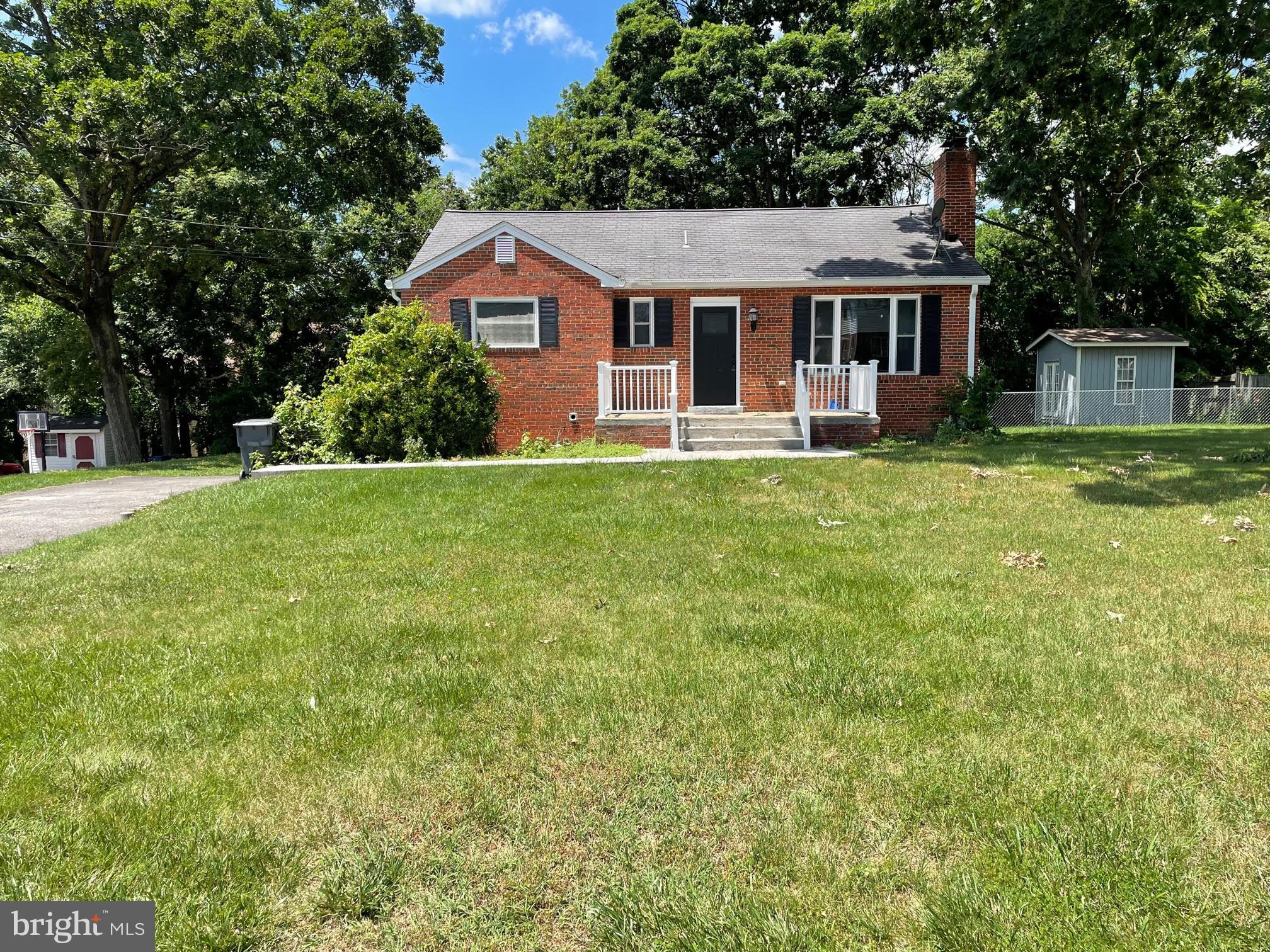 BROOKLAND ESTATES - Residential Lease