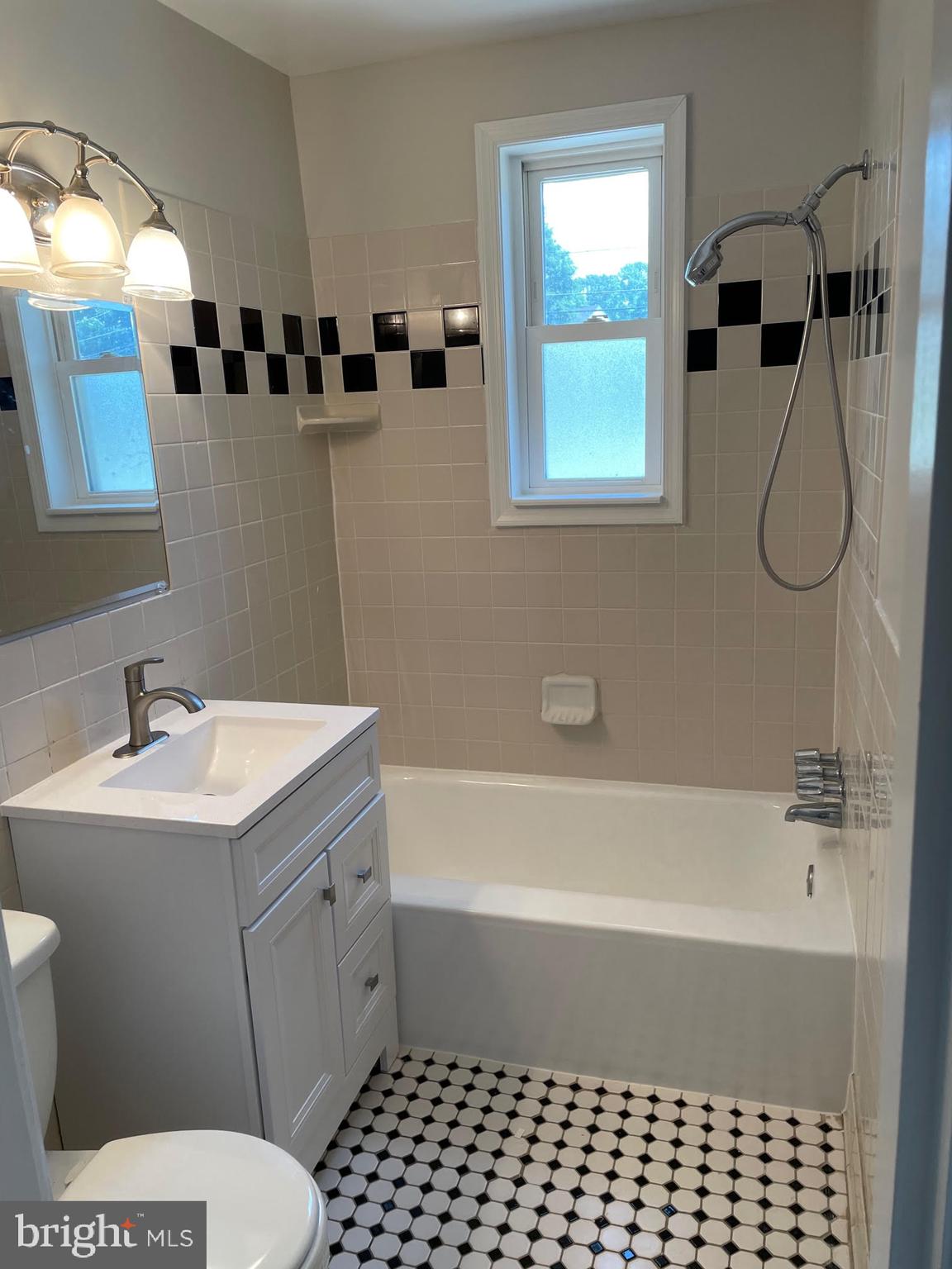 BROOKLAND ESTATES - Residential Lease