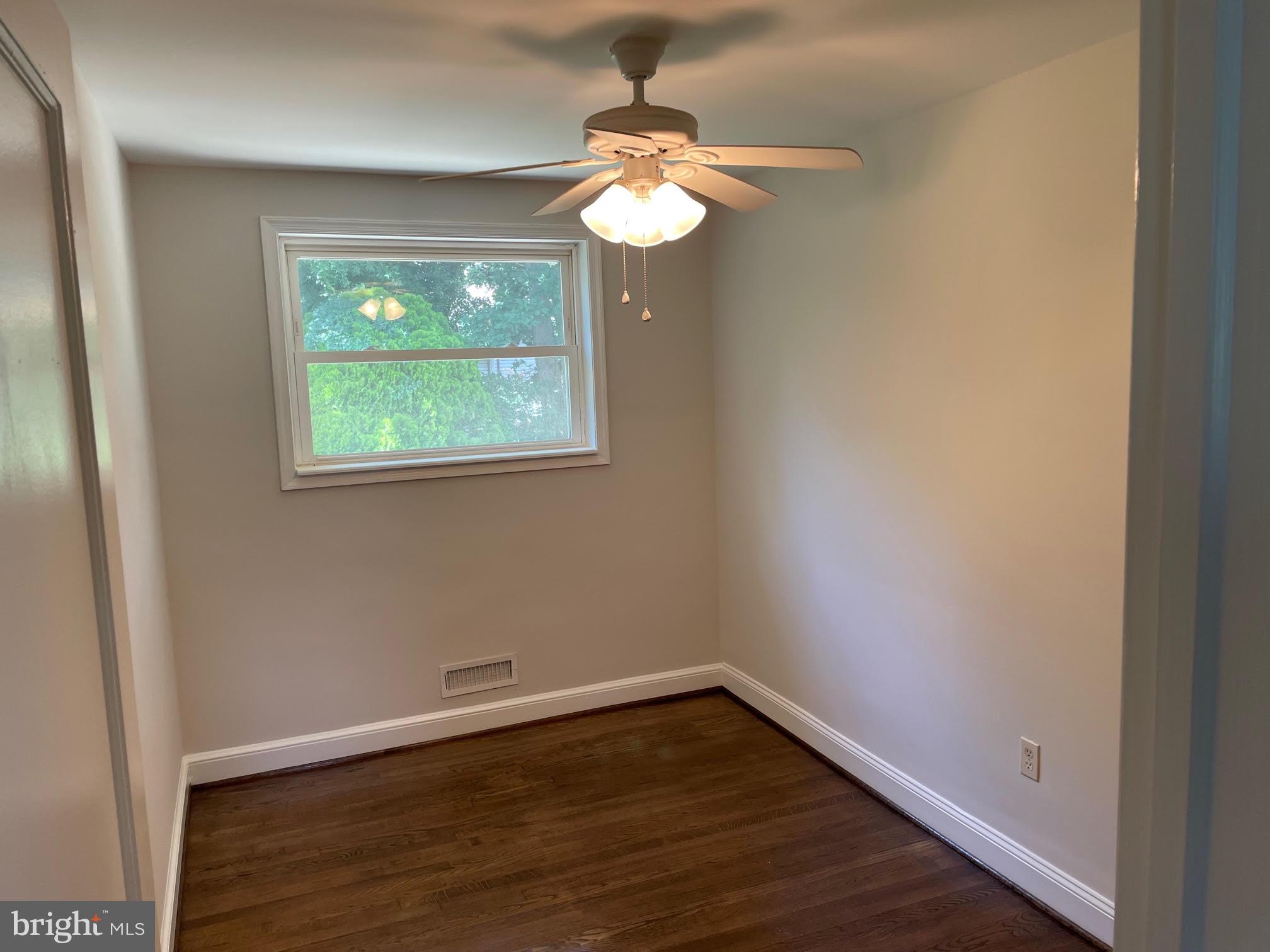 BROOKLAND ESTATES - Residential Lease