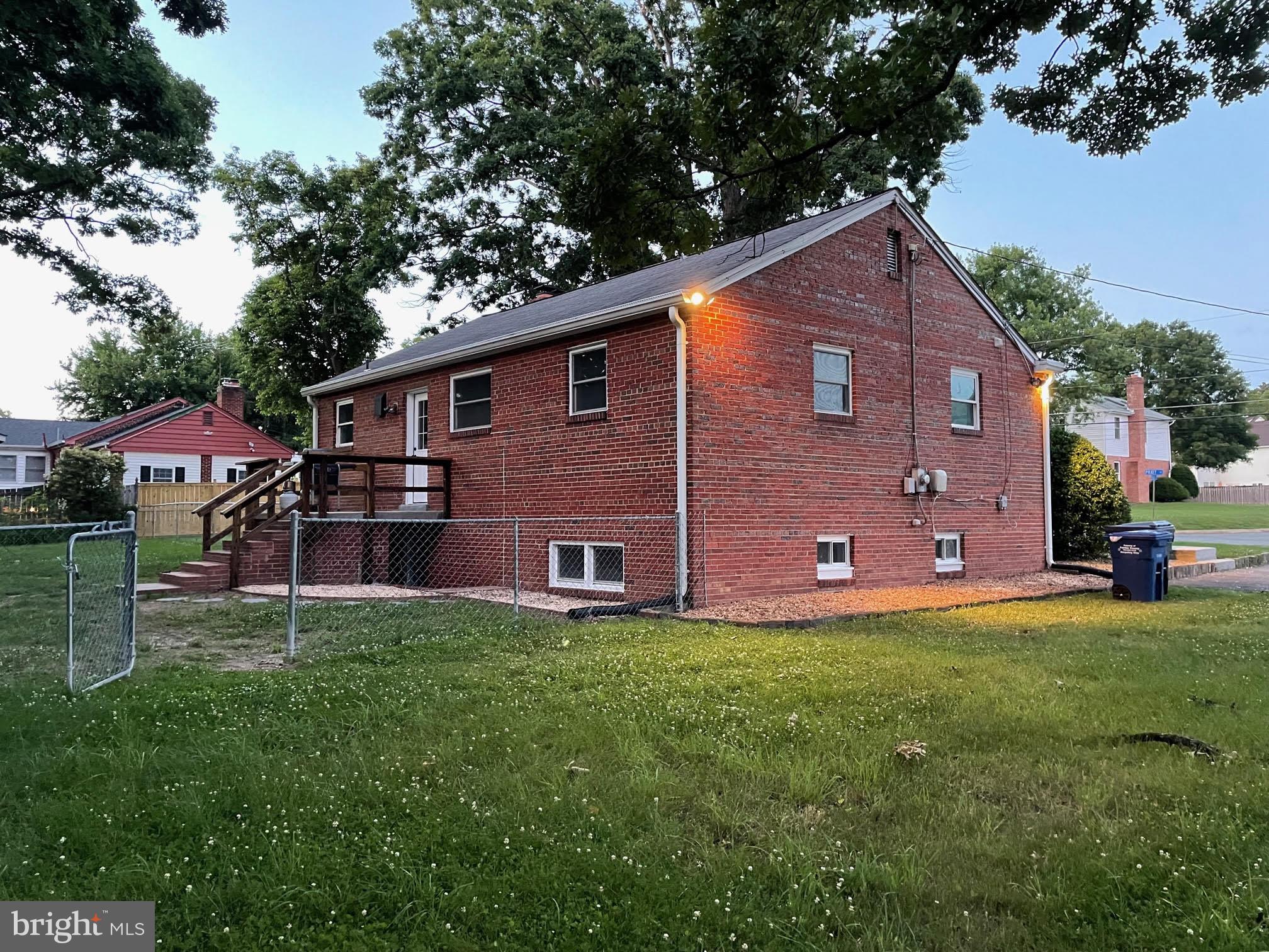 BROOKLAND ESTATES - Residential Lease