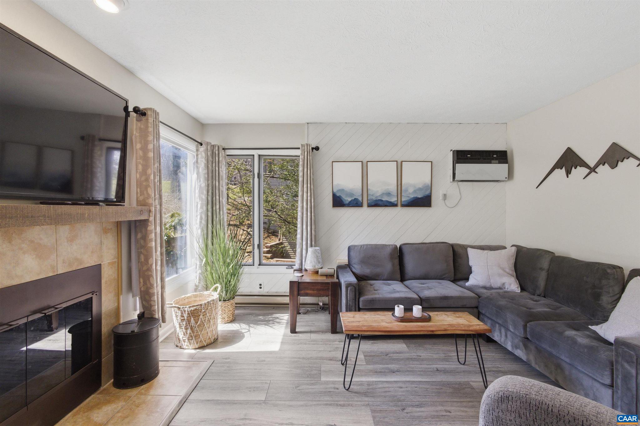 WINTERGREEN RESORT - Residential