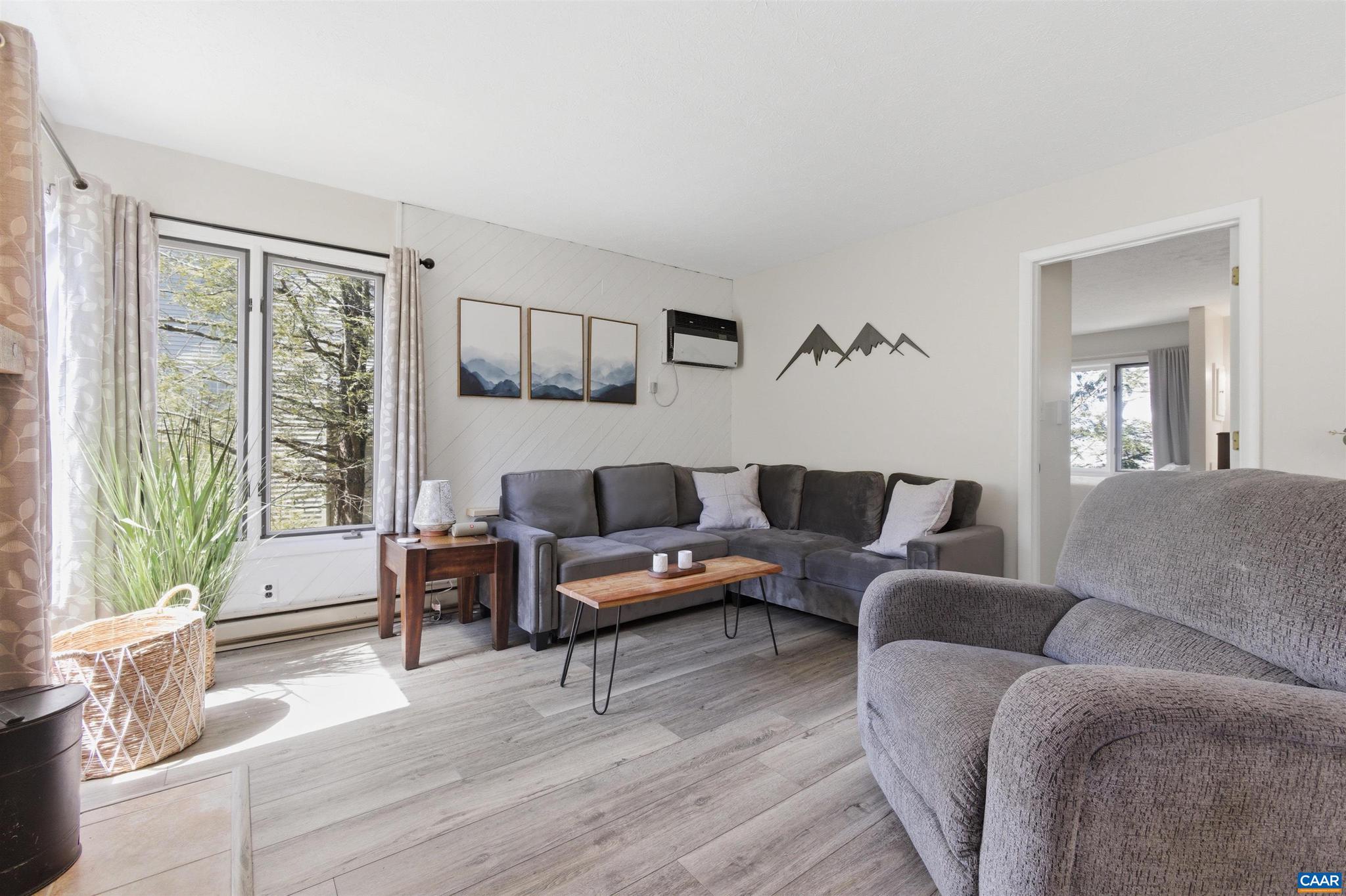 WINTERGREEN RESORT - Residential