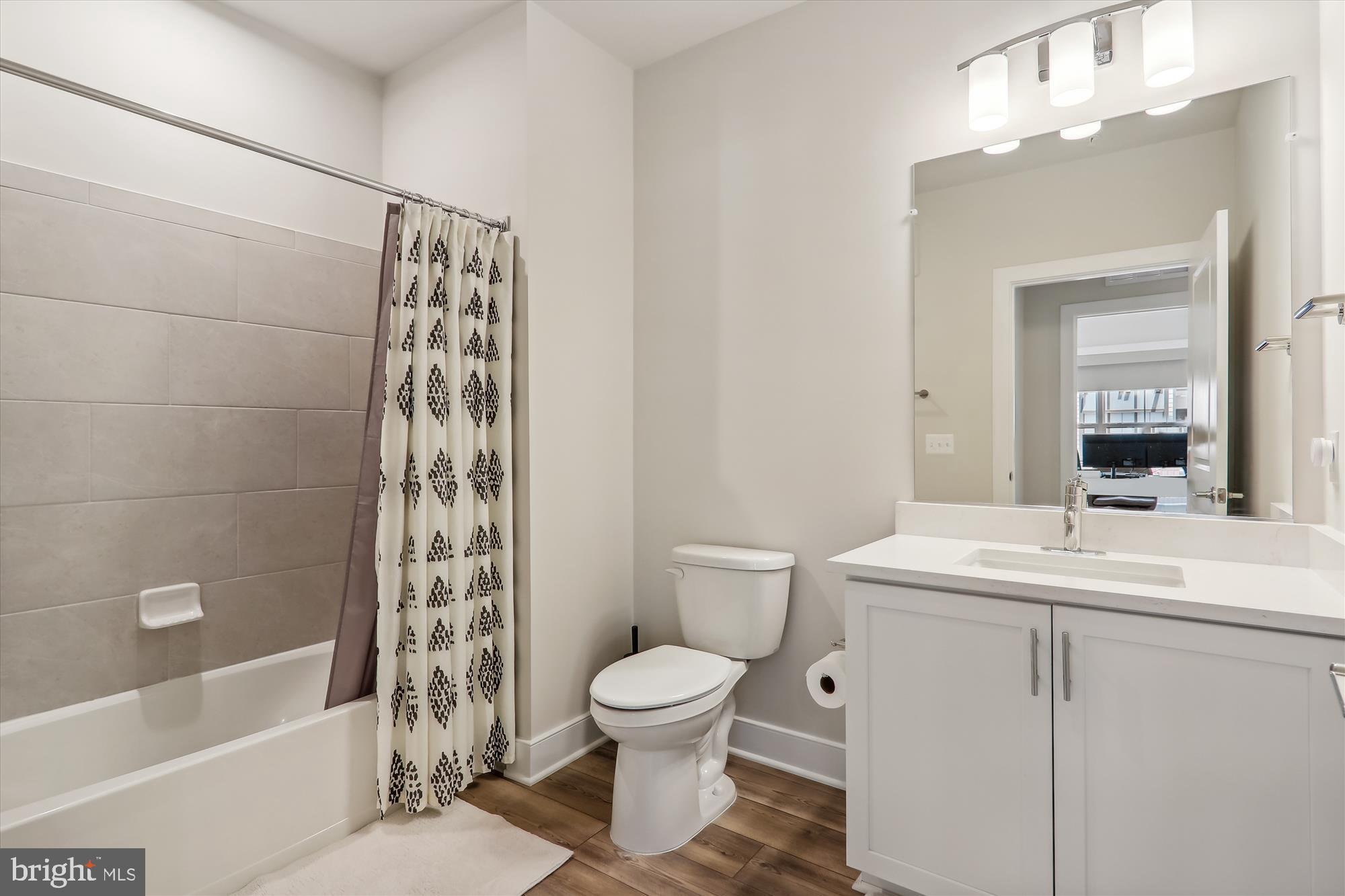 THE FLATS AT NATIONAL HARBOR - Residential Lease