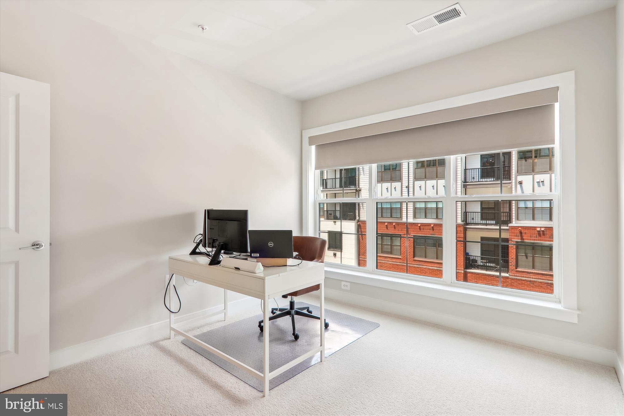 THE FLATS AT NATIONAL HARBOR - Residential Lease