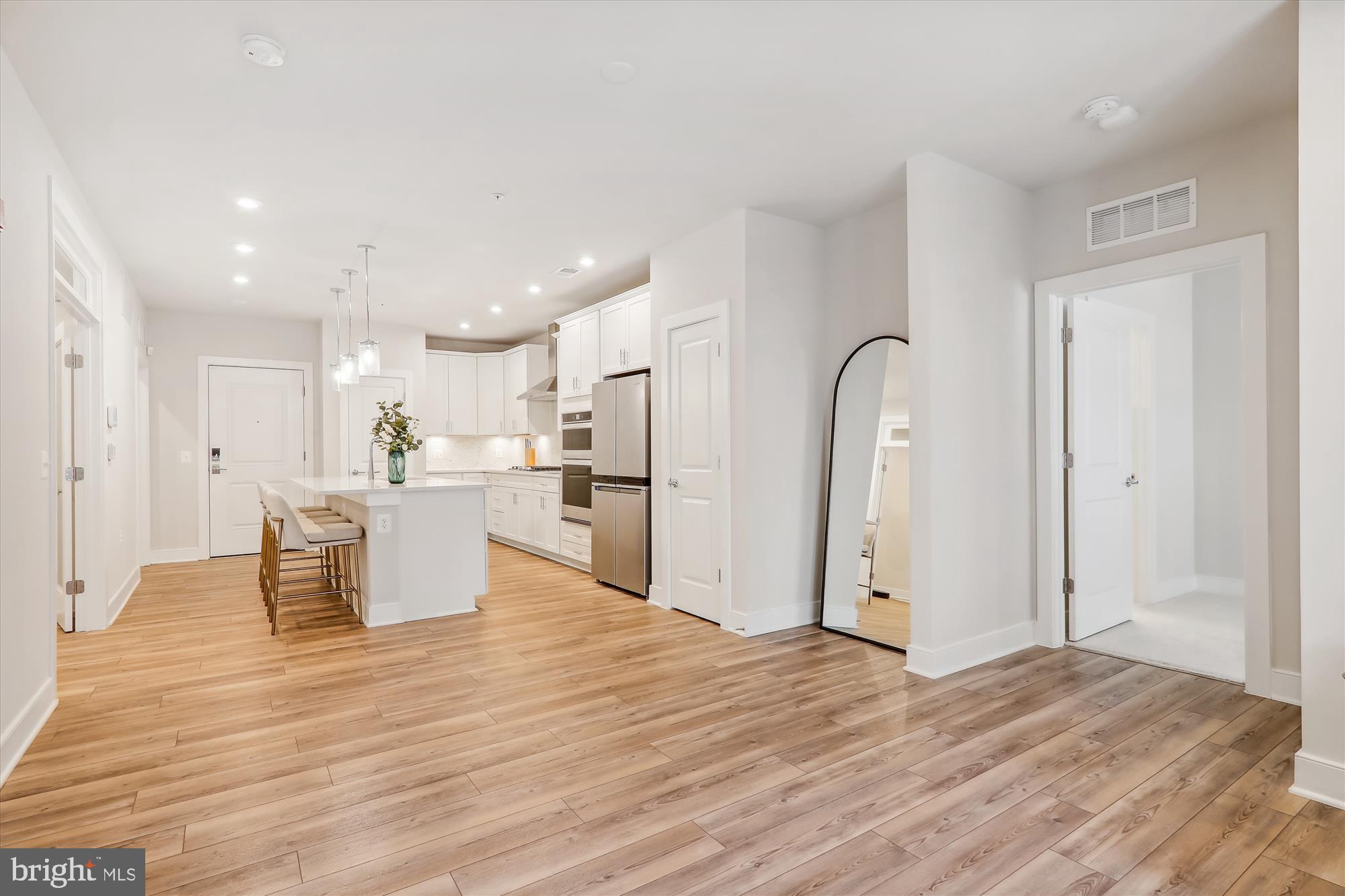 THE FLATS AT NATIONAL HARBOR - Residential Lease