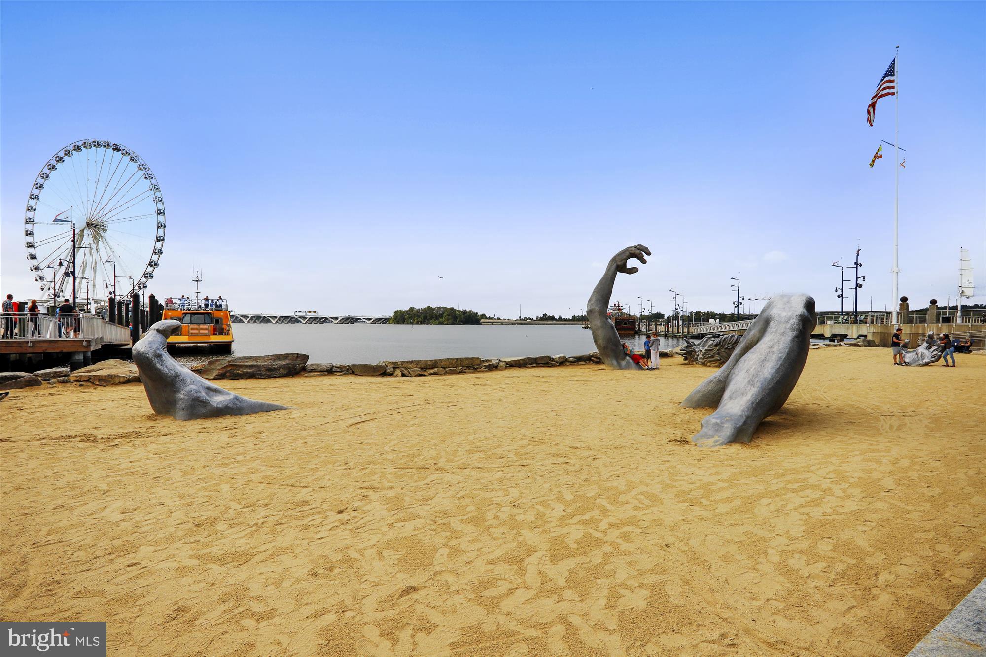 THE FLATS AT NATIONAL HARBOR - Residential Lease