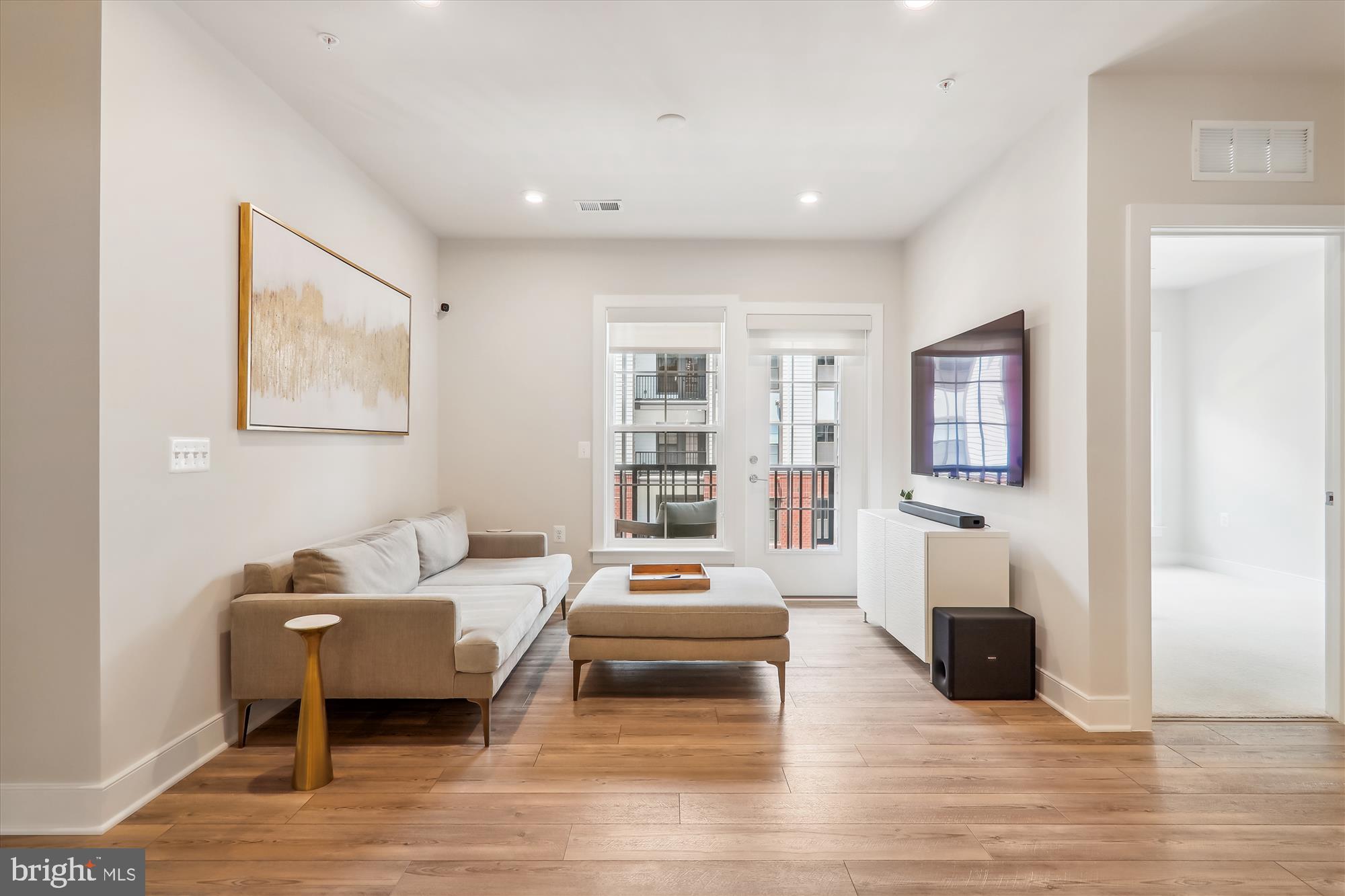 THE FLATS AT NATIONAL HARBOR - Residential Lease