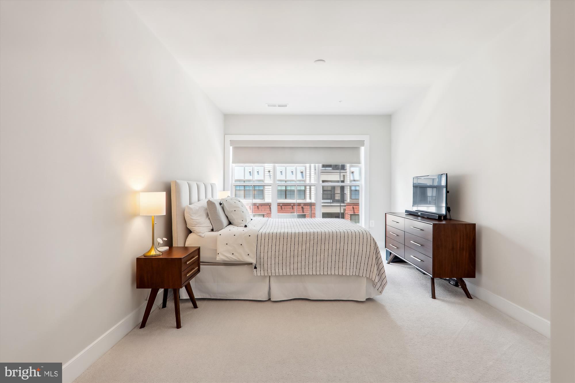 THE FLATS AT NATIONAL HARBOR - Residential Lease