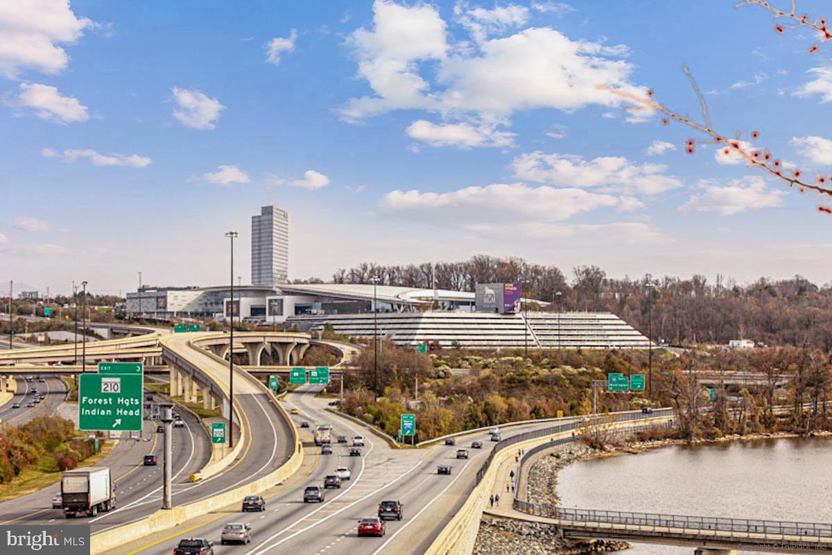 THE FLATS AT NATIONAL HARBOR - Residential Lease