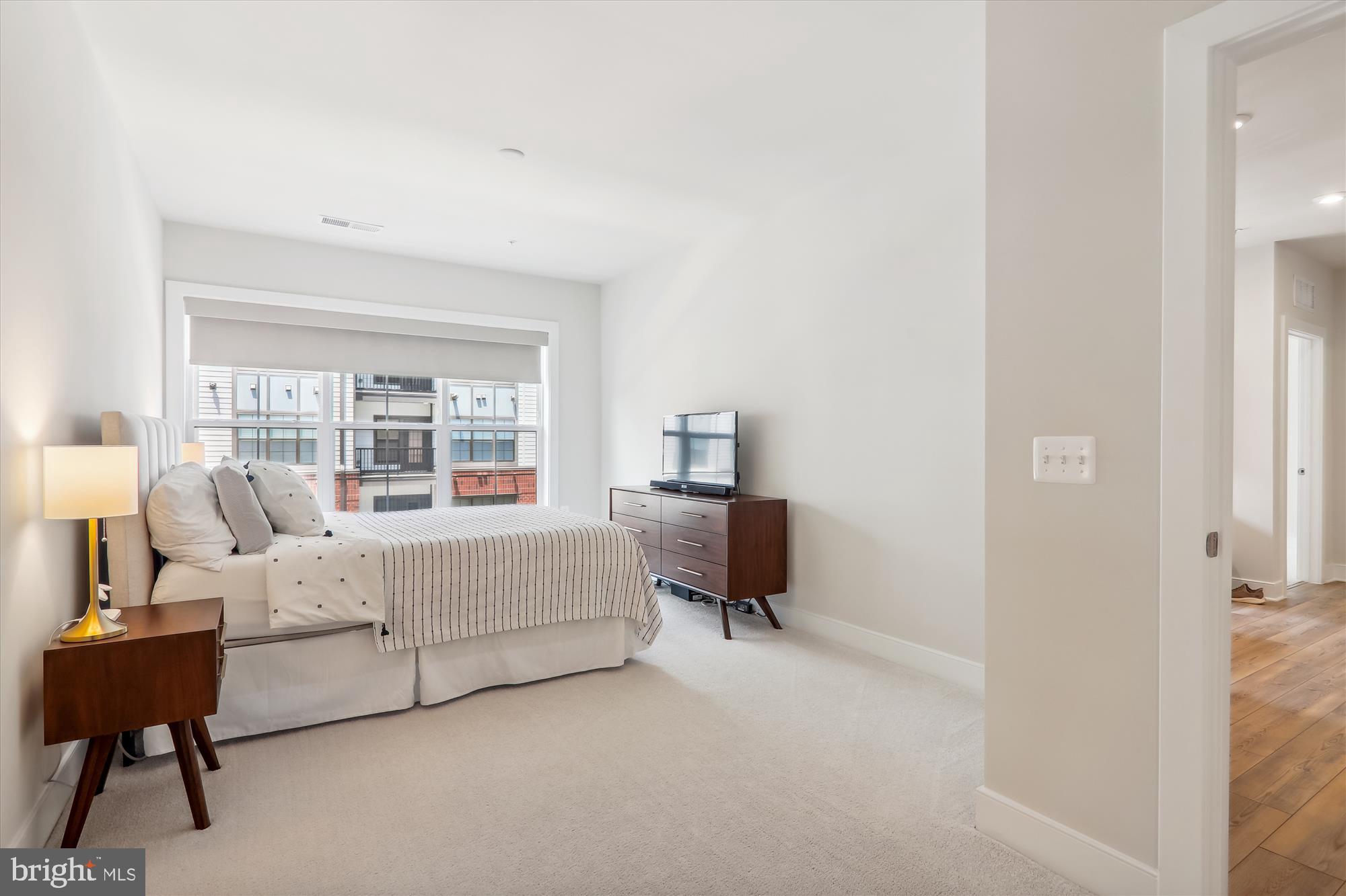 THE FLATS AT NATIONAL HARBOR - Residential Lease