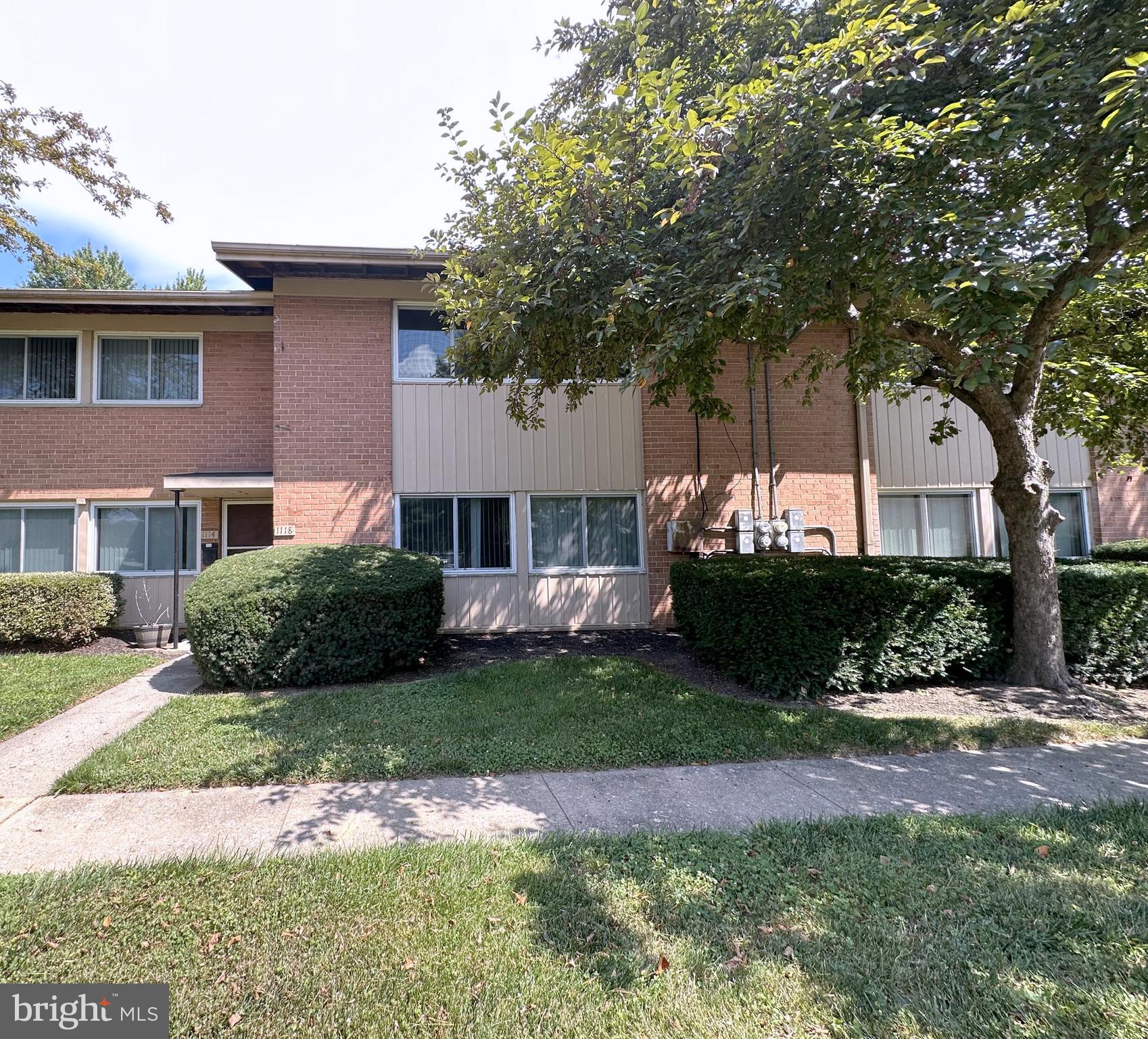 NORTHSIDE TOWNHOUSE APARTMENTS - Residential Lease