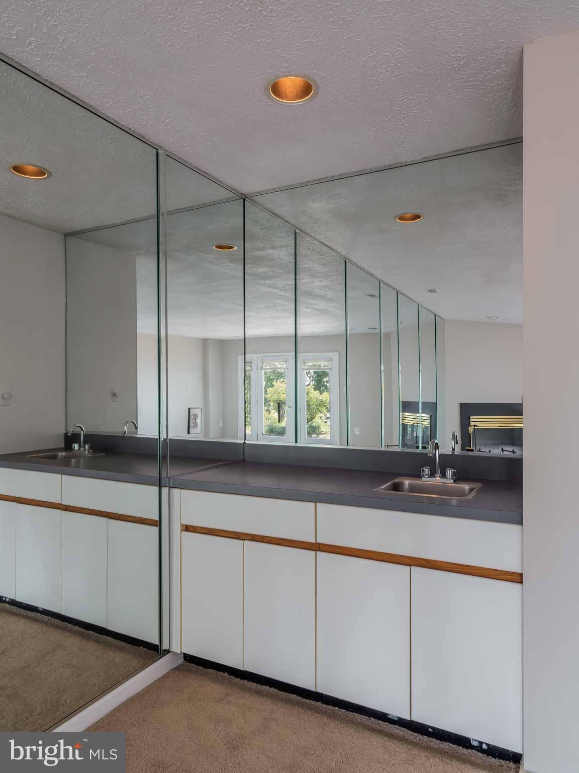 CHESAPEAKE STATION - Residential Lease