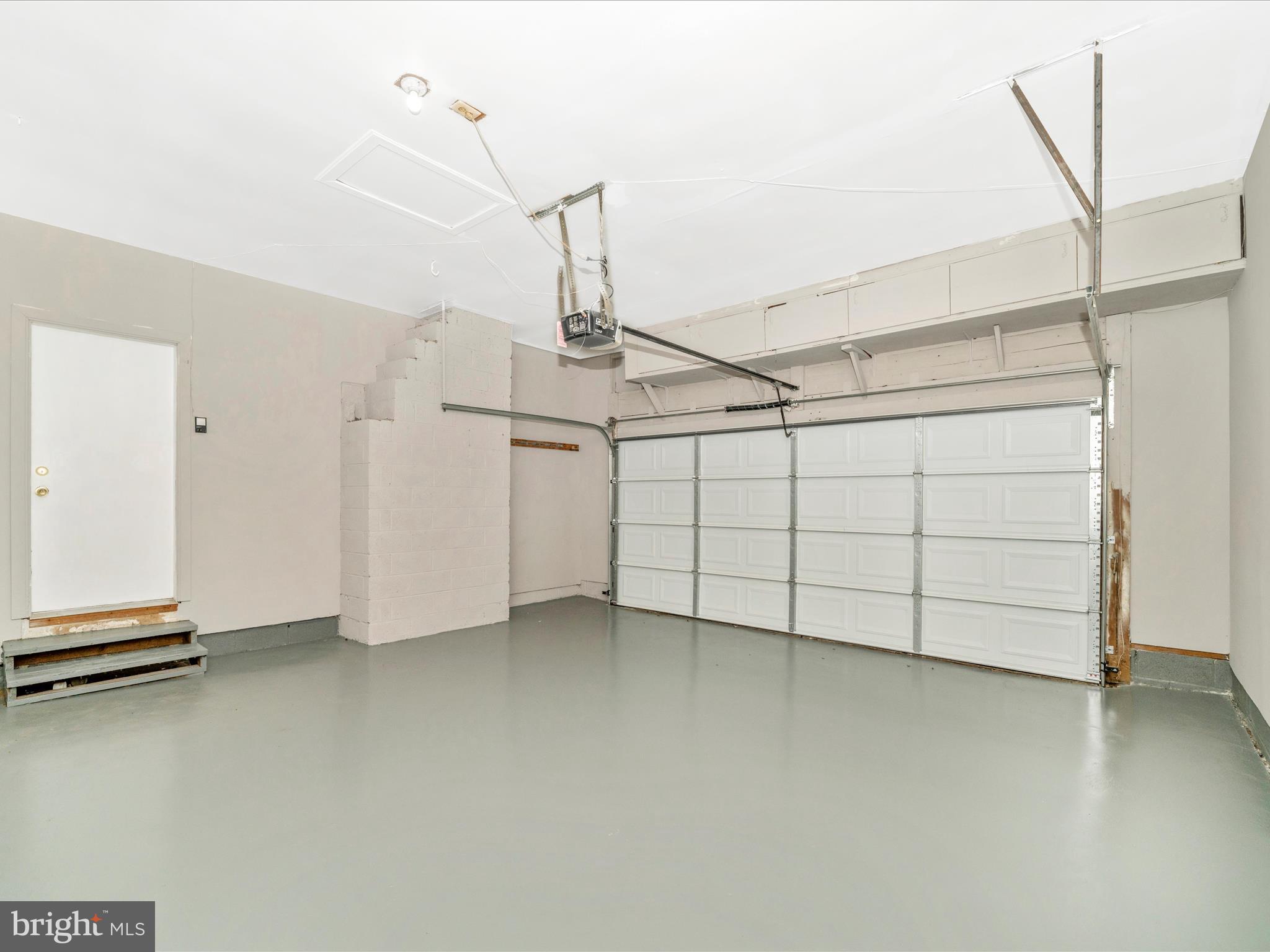 RIVER RIDGE ESTATES - Residential