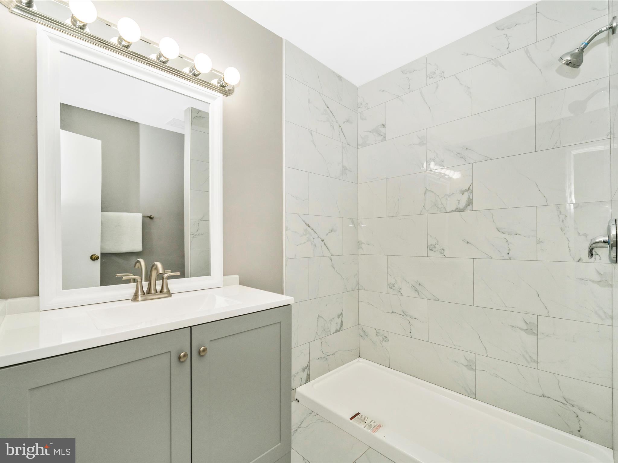 RIVER RIDGE ESTATES - Residential