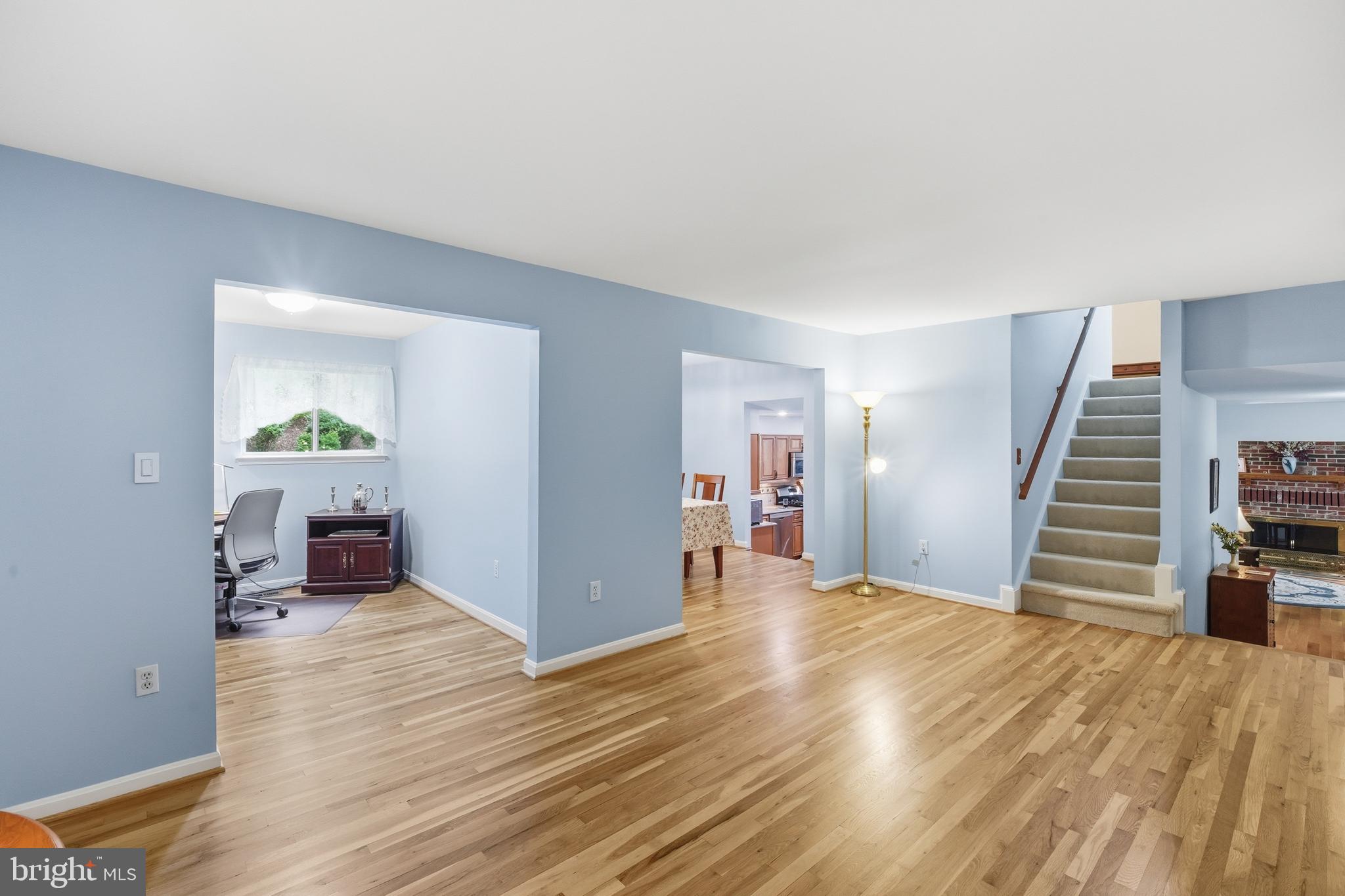 2304 HIDDEN VALLEY LANE