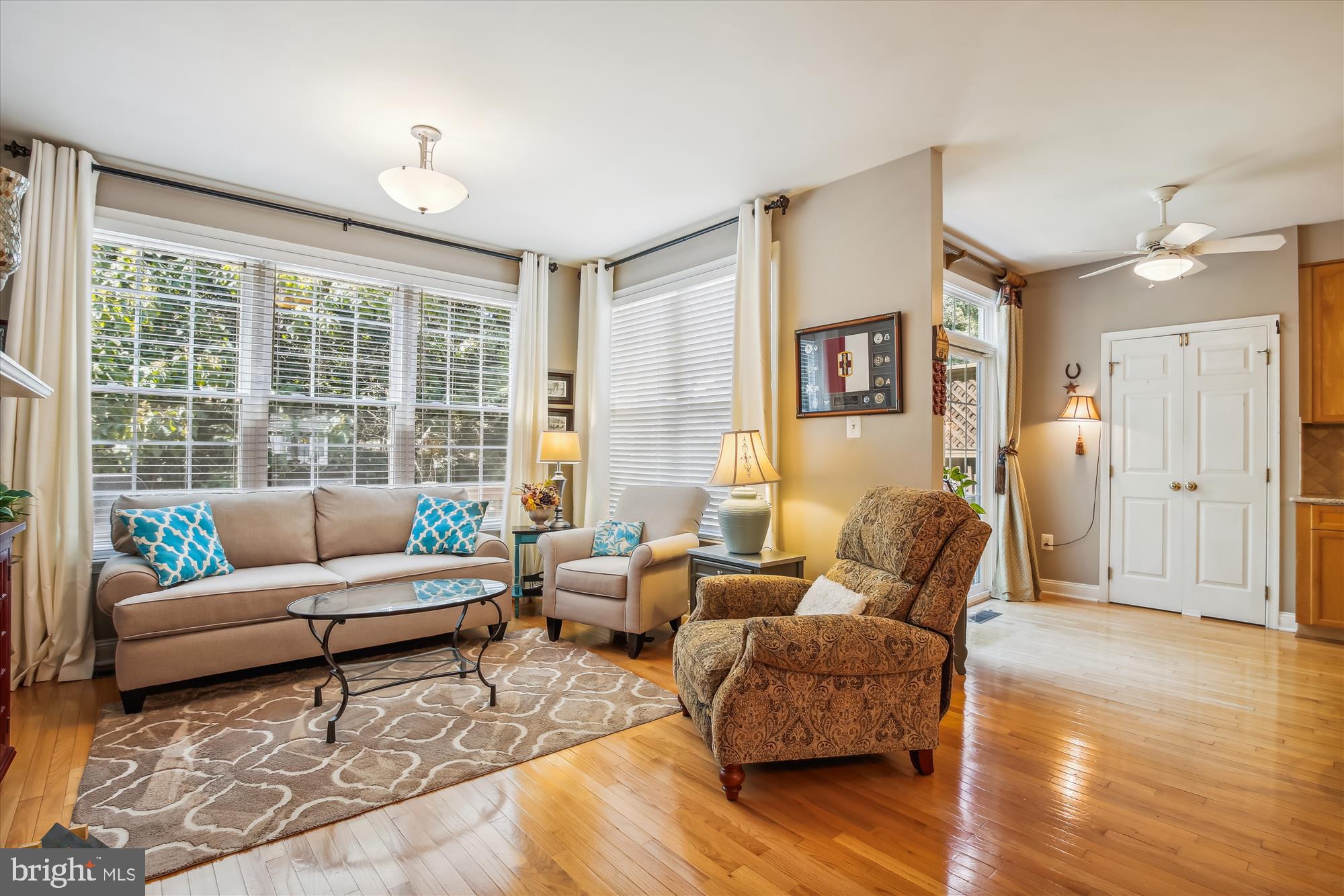 GOVERNORS GROVE - Residential