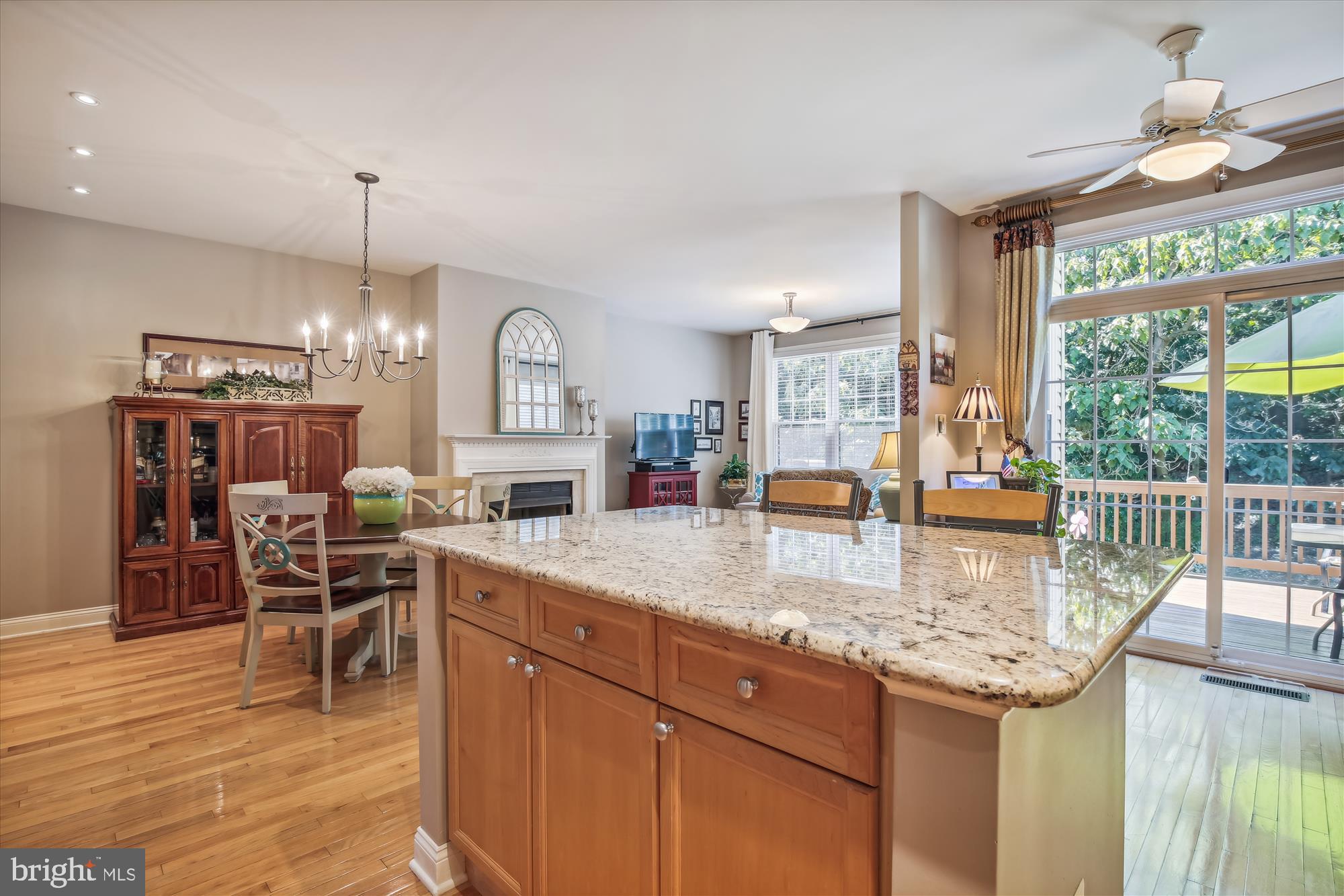 GOVERNORS GROVE - Residential