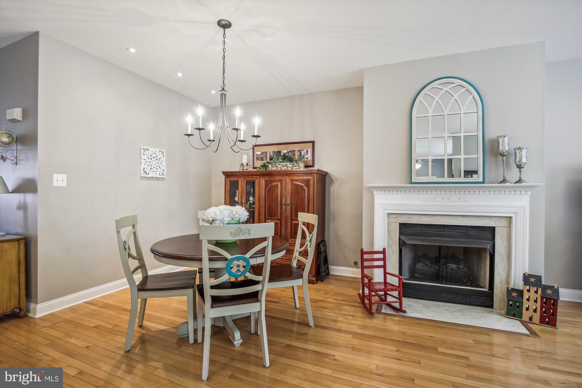 GOVERNORS GROVE - Residential