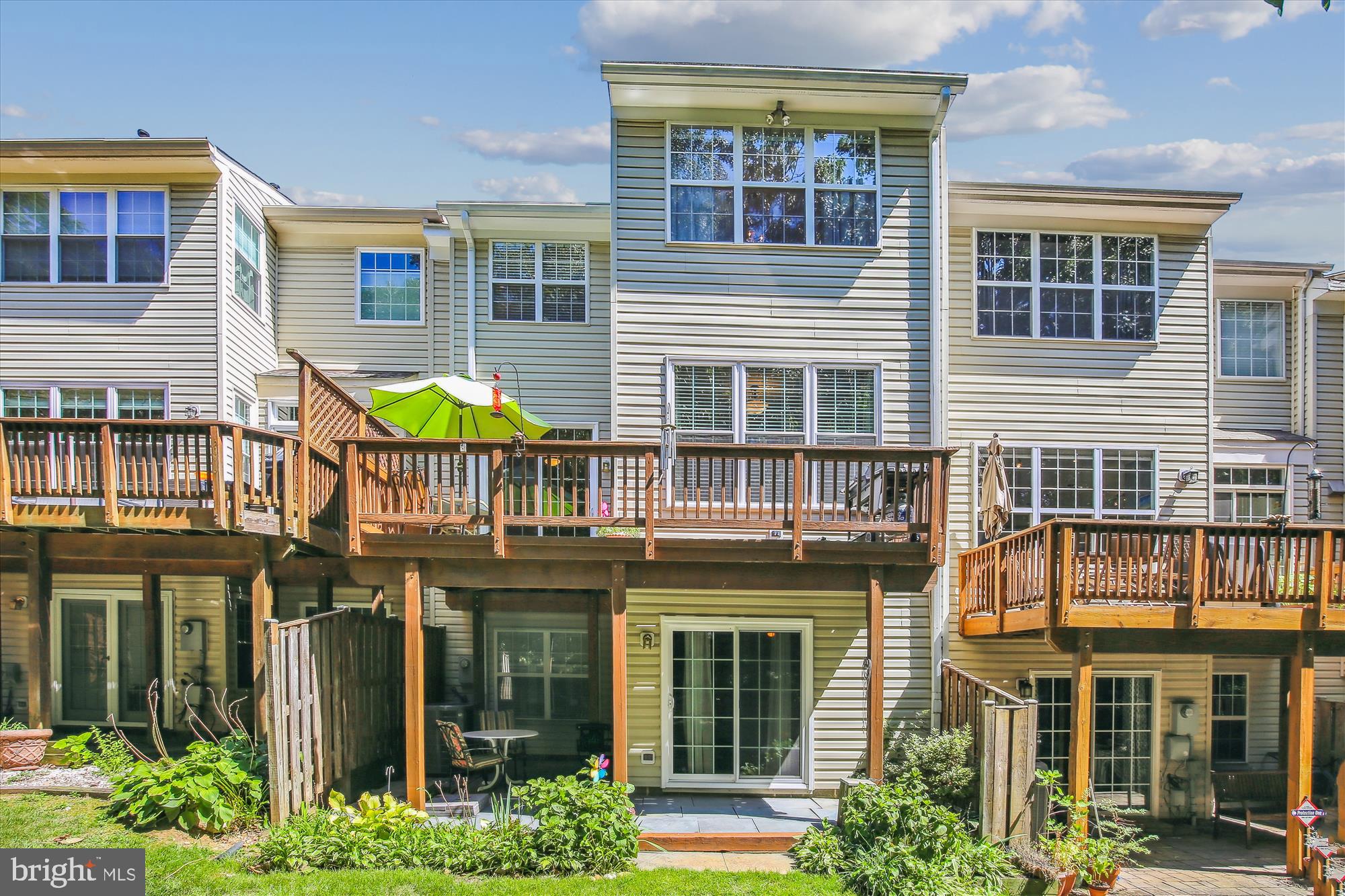 GOVERNORS GROVE - Residential